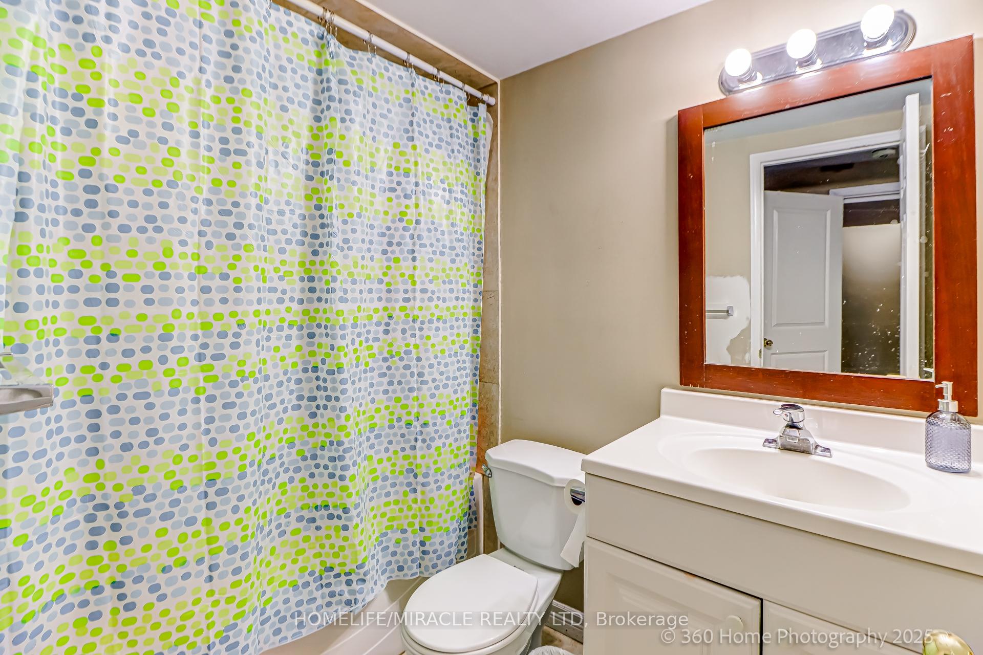 Photo 28 of 652 Lott Crescent, Milton, Coates — HOMEH