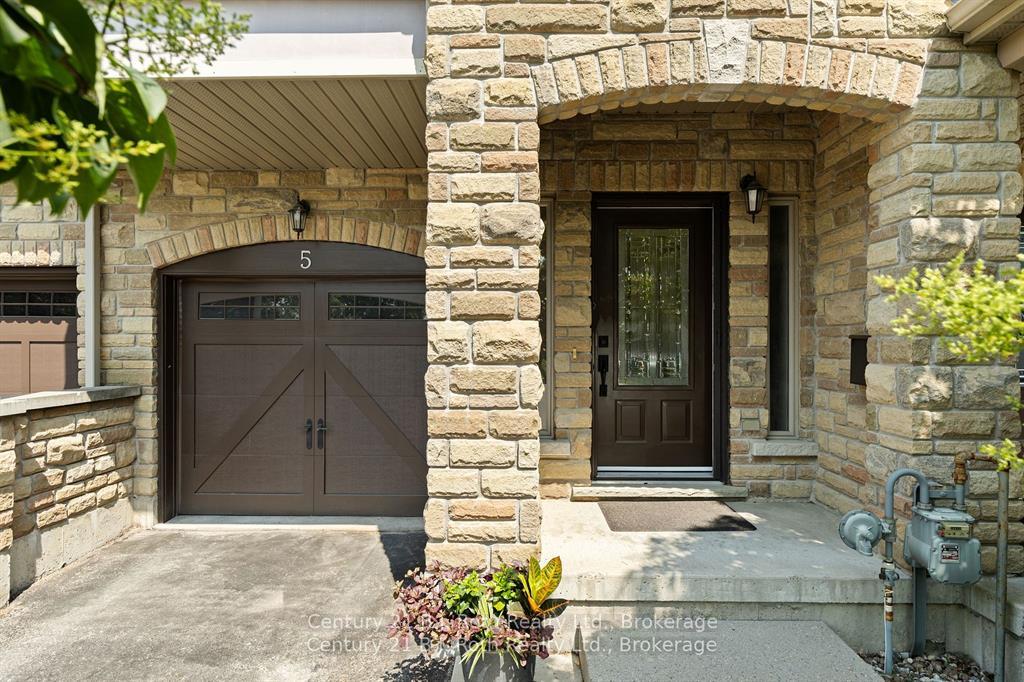 Photo 3 of Unit 5, 188 Coldwater Road, Orillia — HOMEH