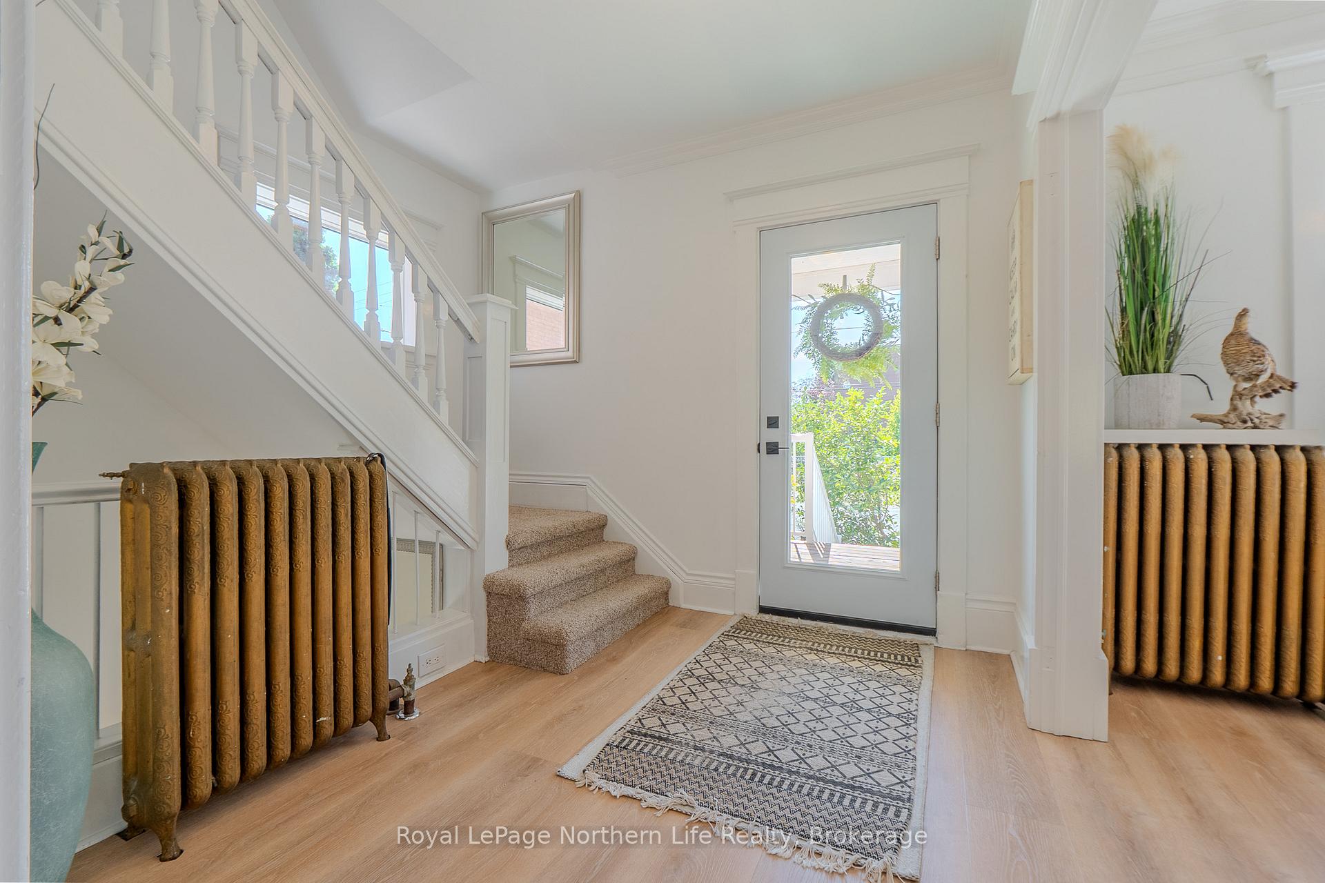 Photo 3 of 712 Jane Street, North Bay, West End — HOMEH