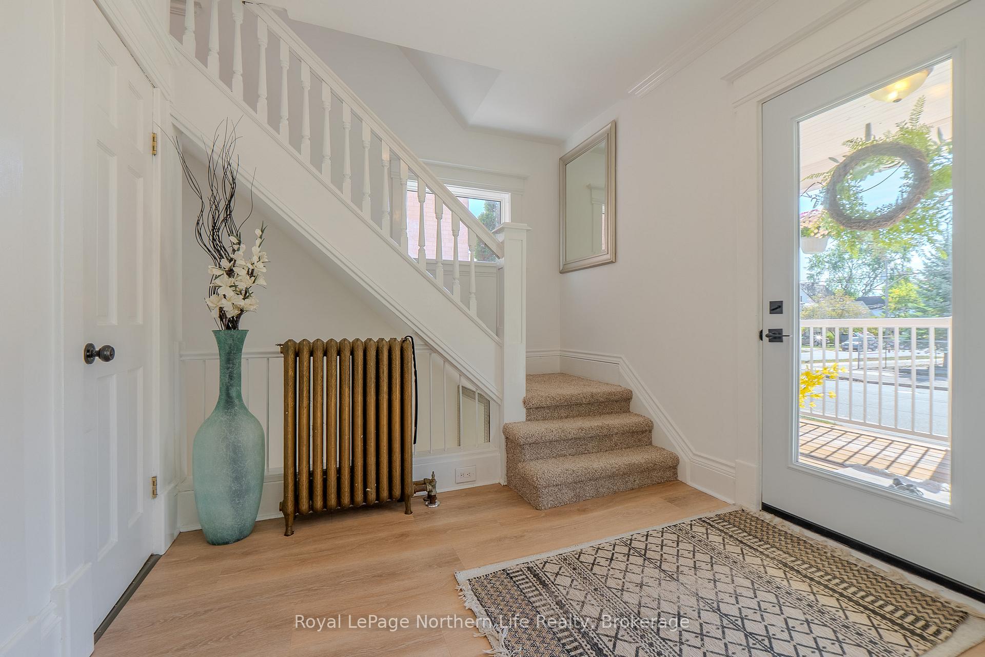 Photo 4 of 712 Jane Street, North Bay, West End — HOMEH