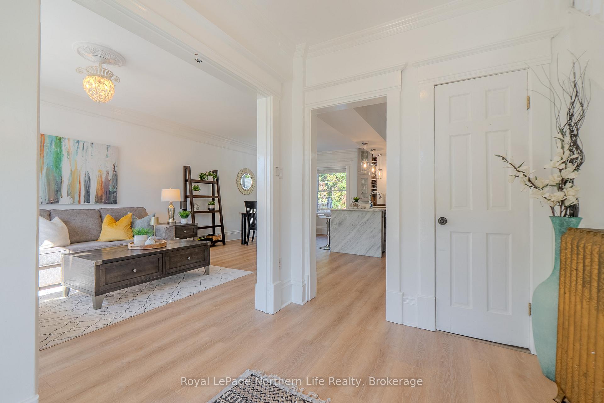 Photo 6 of 712 Jane Street, North Bay, West End — HOMEH