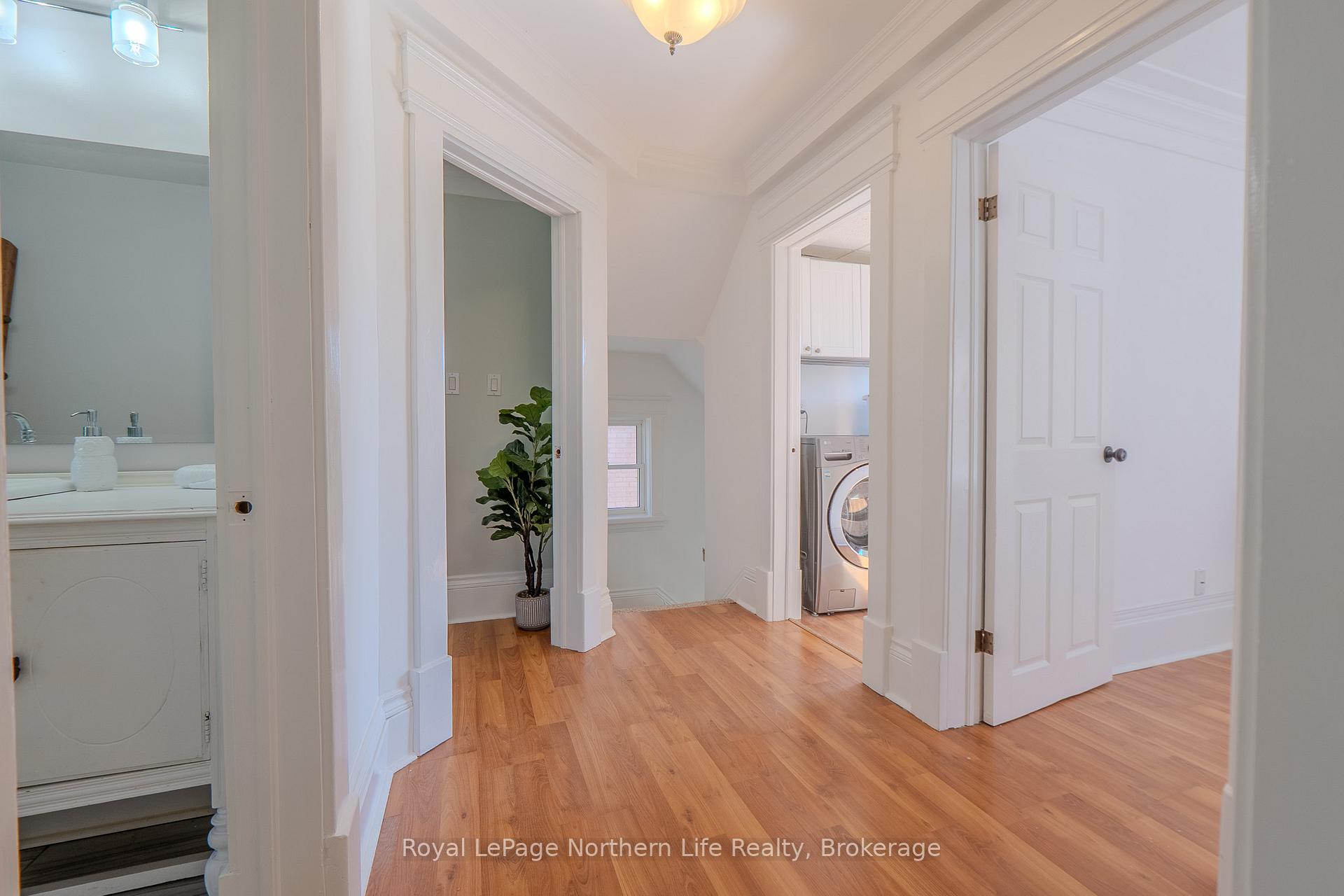 Photo 16 of 712 Jane Street, North Bay, West End — HOMEH
