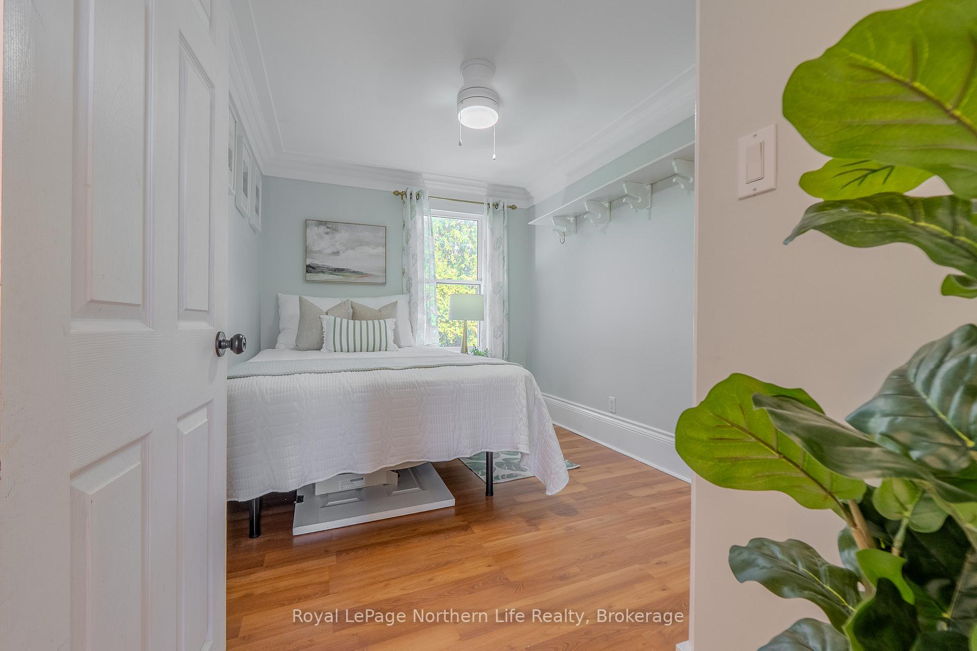 Photo 17 of 712 Jane Street, North Bay, West End — HOMEH