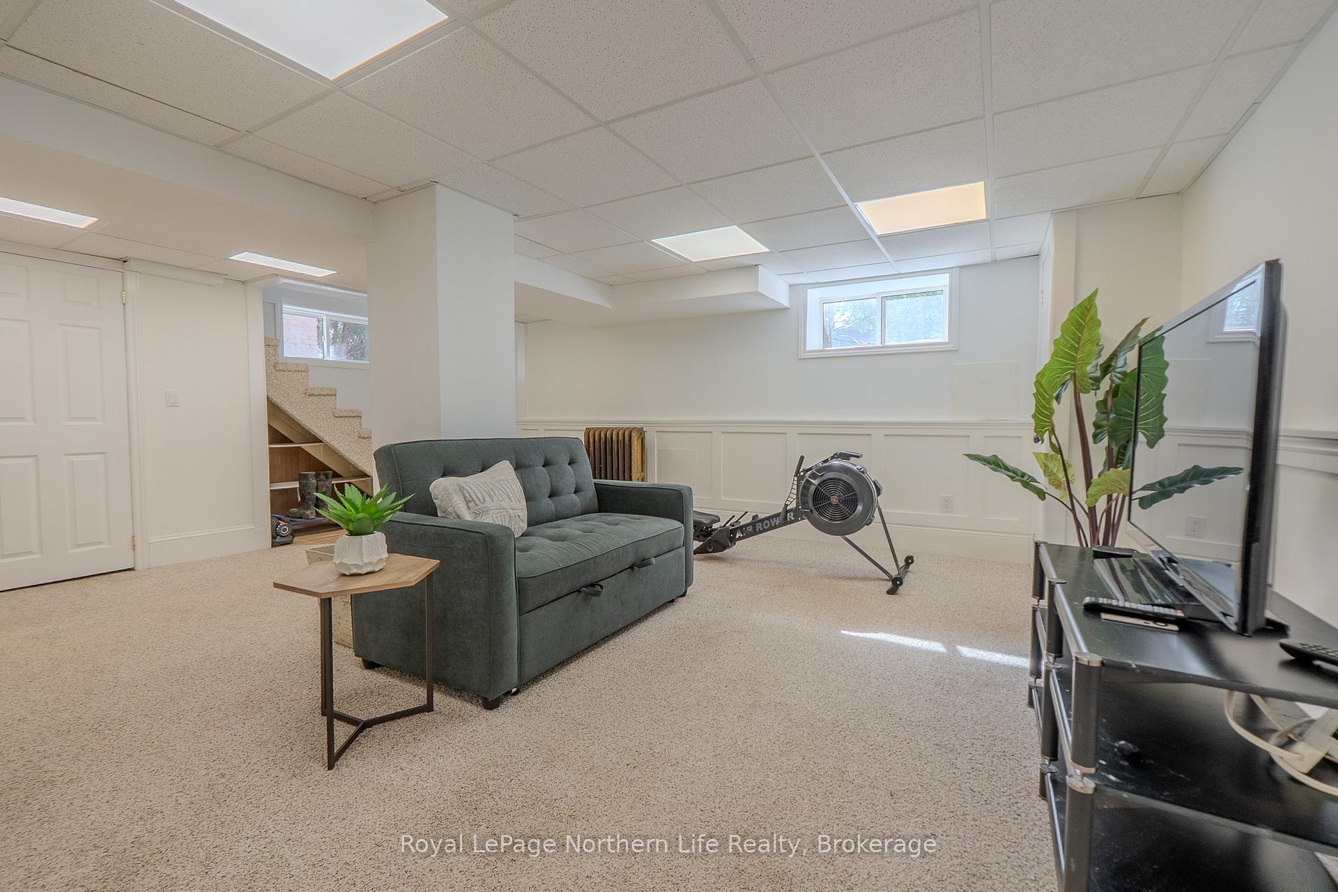 Photo 32 of 712 Jane Street, North Bay, West End — HOMEH