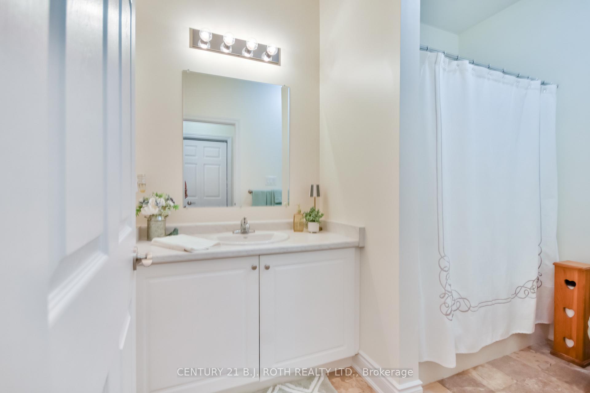 Photo 18 of 202 Lucy Lane, Orillia — HOMEH