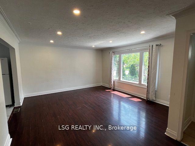 Front of Unit Upper, 110 Woodward Avenue