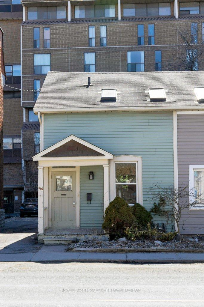 Photo 3 of 318 Queen Street, Kingston, East of Sir John A. Blvd — HOMEH