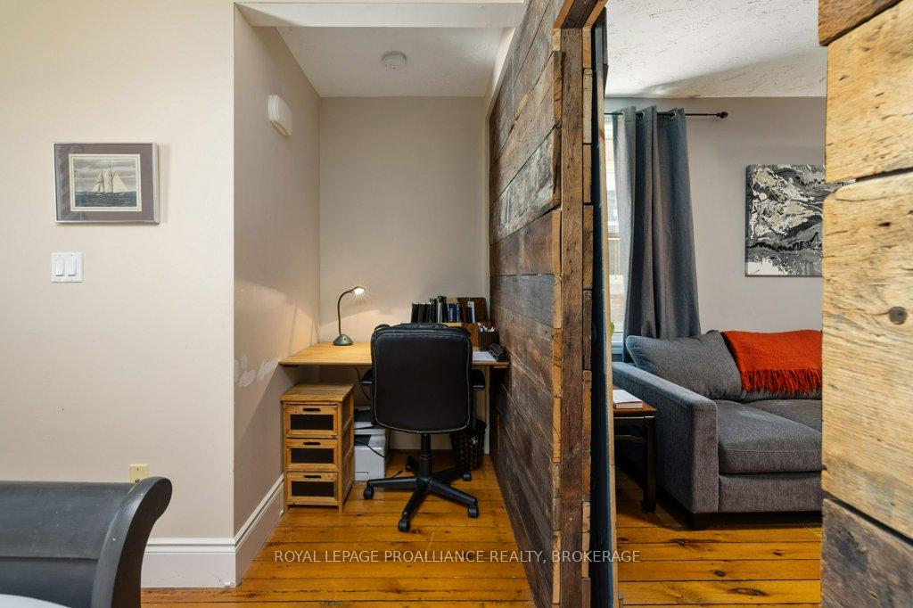 Photo 8 of 318 Queen Street, Kingston, East of Sir John A. Blvd — HOMEH