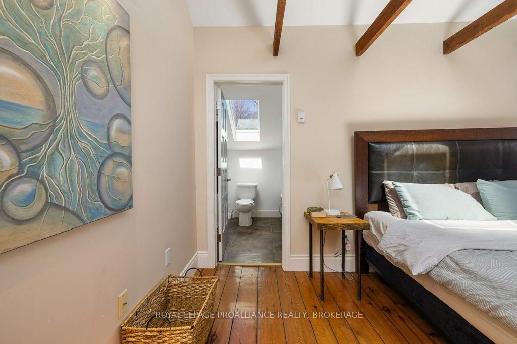 Photo 30 of 318 Queen Street, Kingston, East of Sir John A. Blvd — HOMEH
