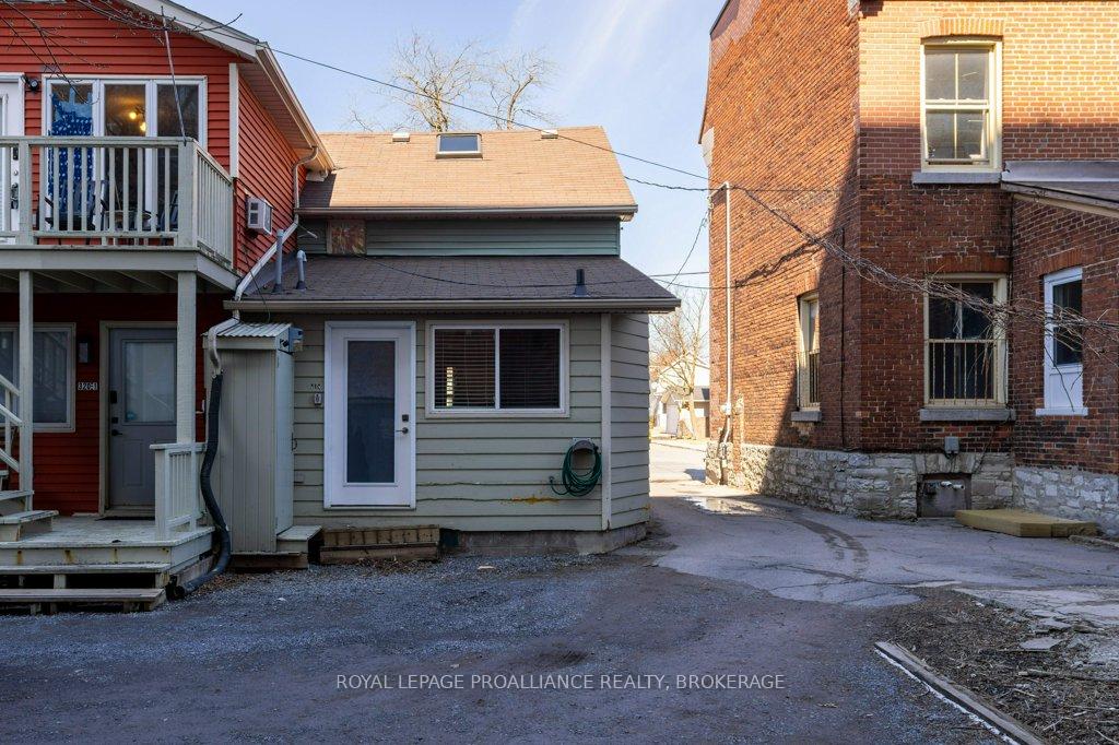 Photo 35 of 318 Queen Street, Kingston, East of Sir John A. Blvd — HOMEH