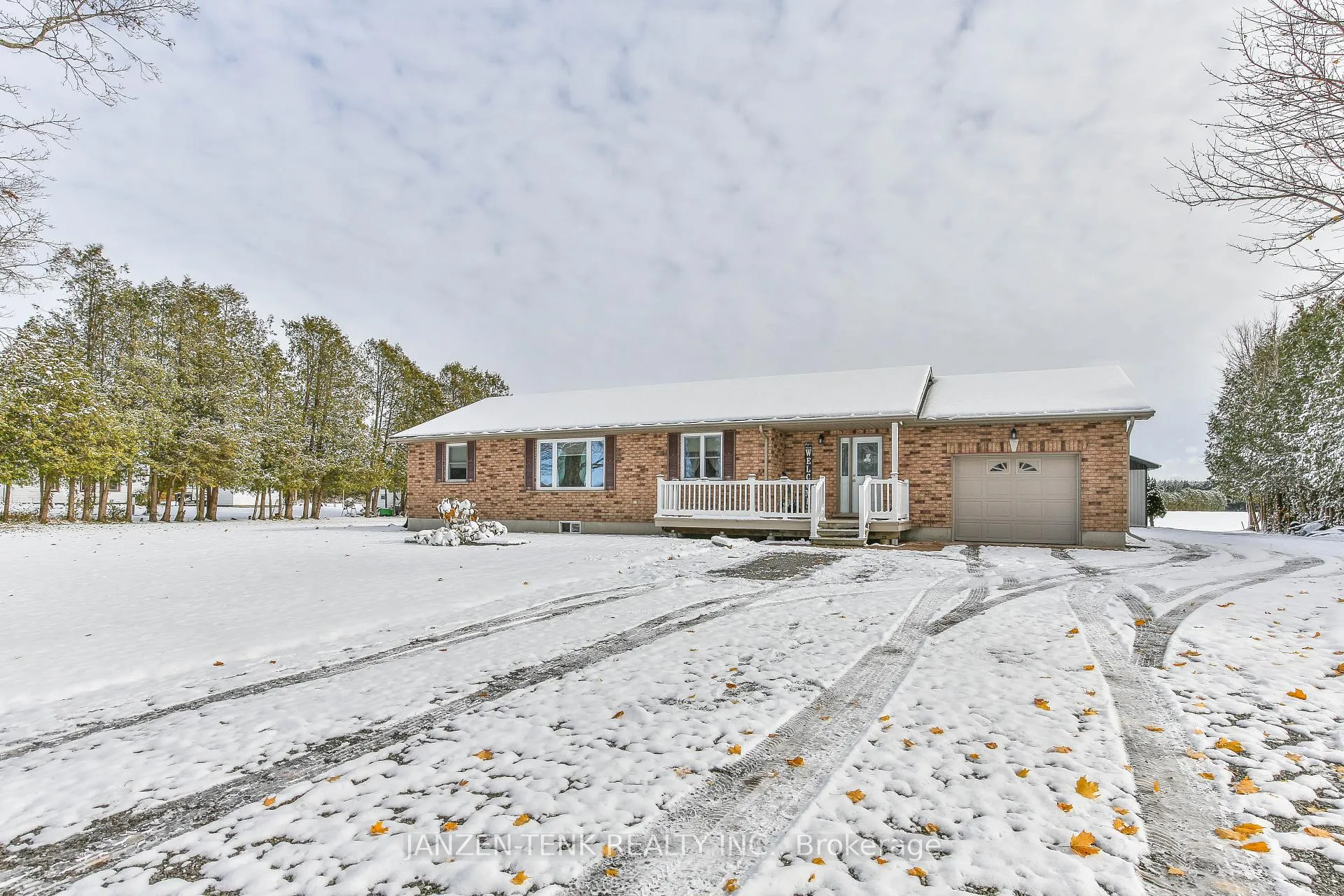 Photo 2 of 1728 1st Concession Road, Norfolk, Rural Houghton — HOMEH