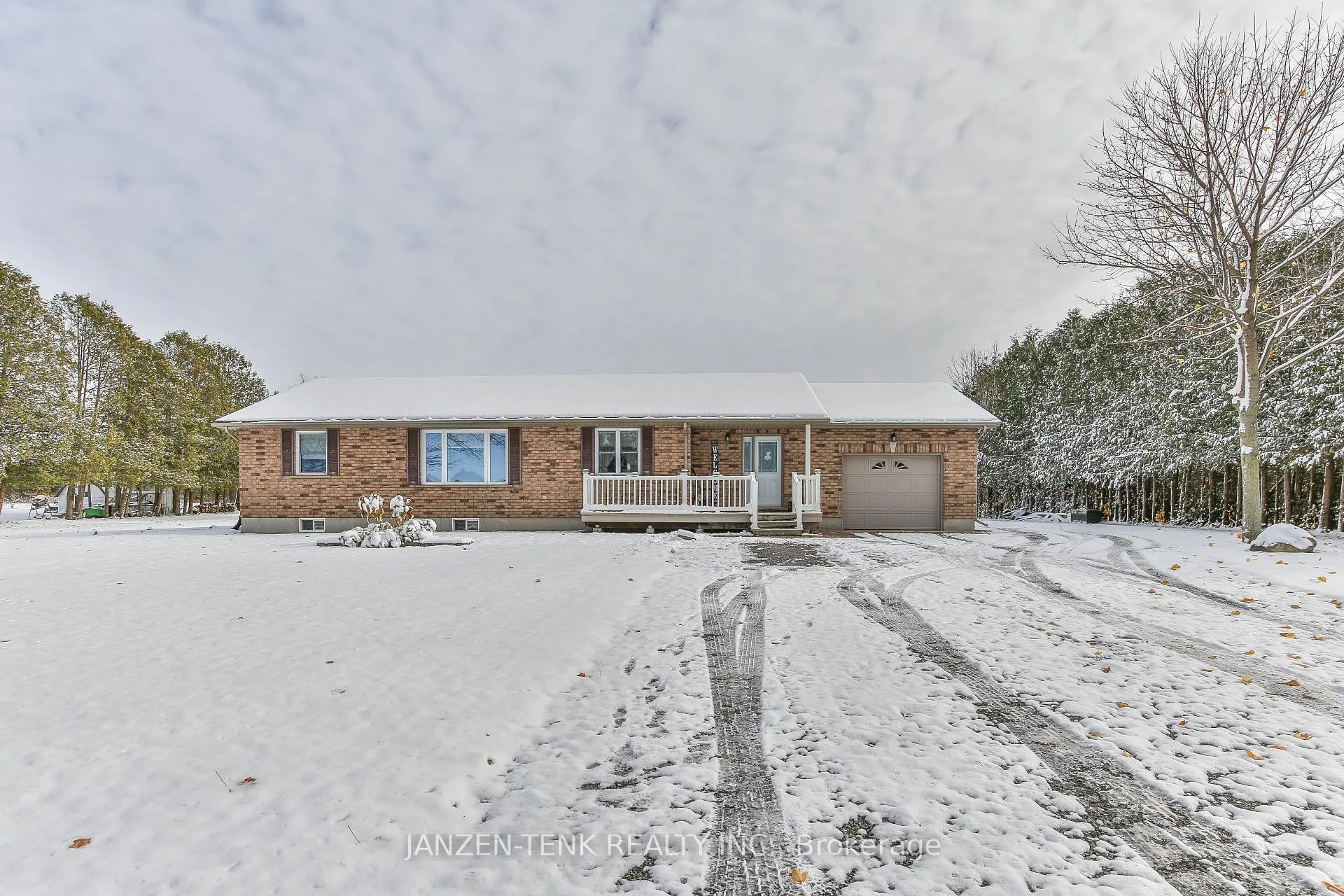 Photo 3 of 1728 1st Concession Road, Norfolk, Rural Houghton — HOMEH