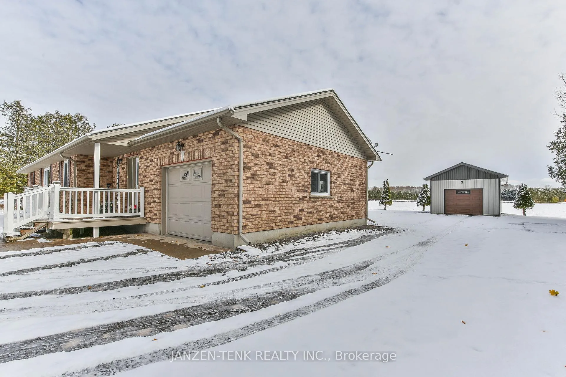 Photo 5 of 1728 1st Concession Road, Norfolk, Rural Houghton — HOMEH
