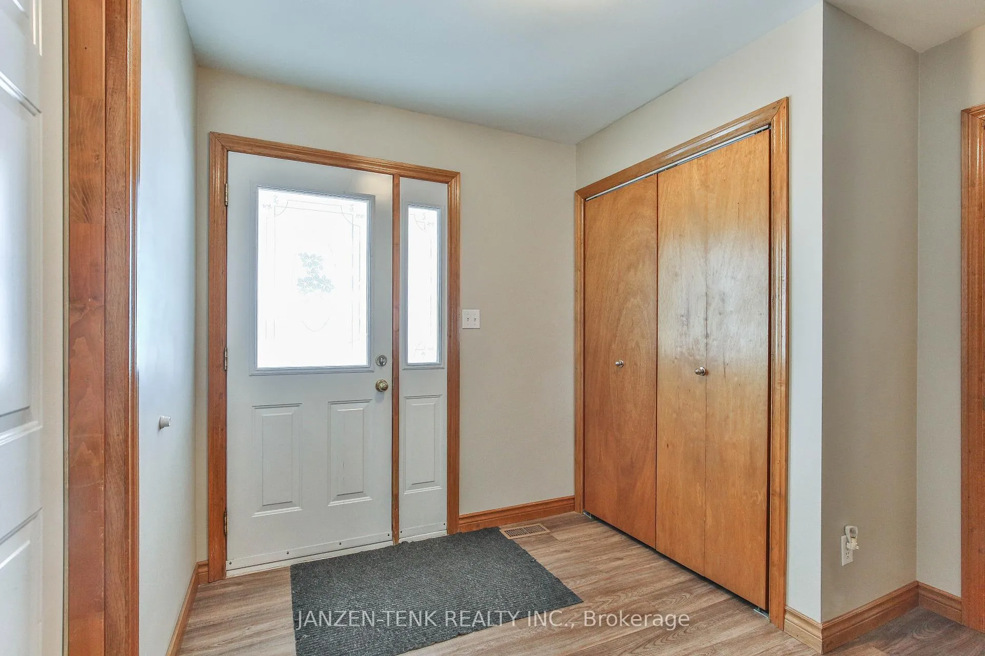 Photo 11 of 1728 1st Concession Road, Norfolk, Rural Houghton — HOMEH