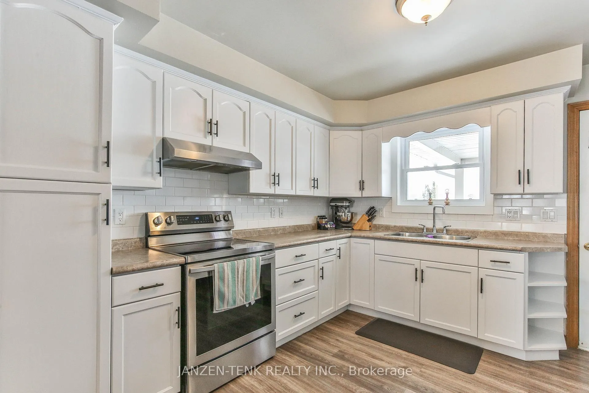 Photo 14 of 1728 1st Concession Road, Norfolk, Rural Houghton — HOMEH