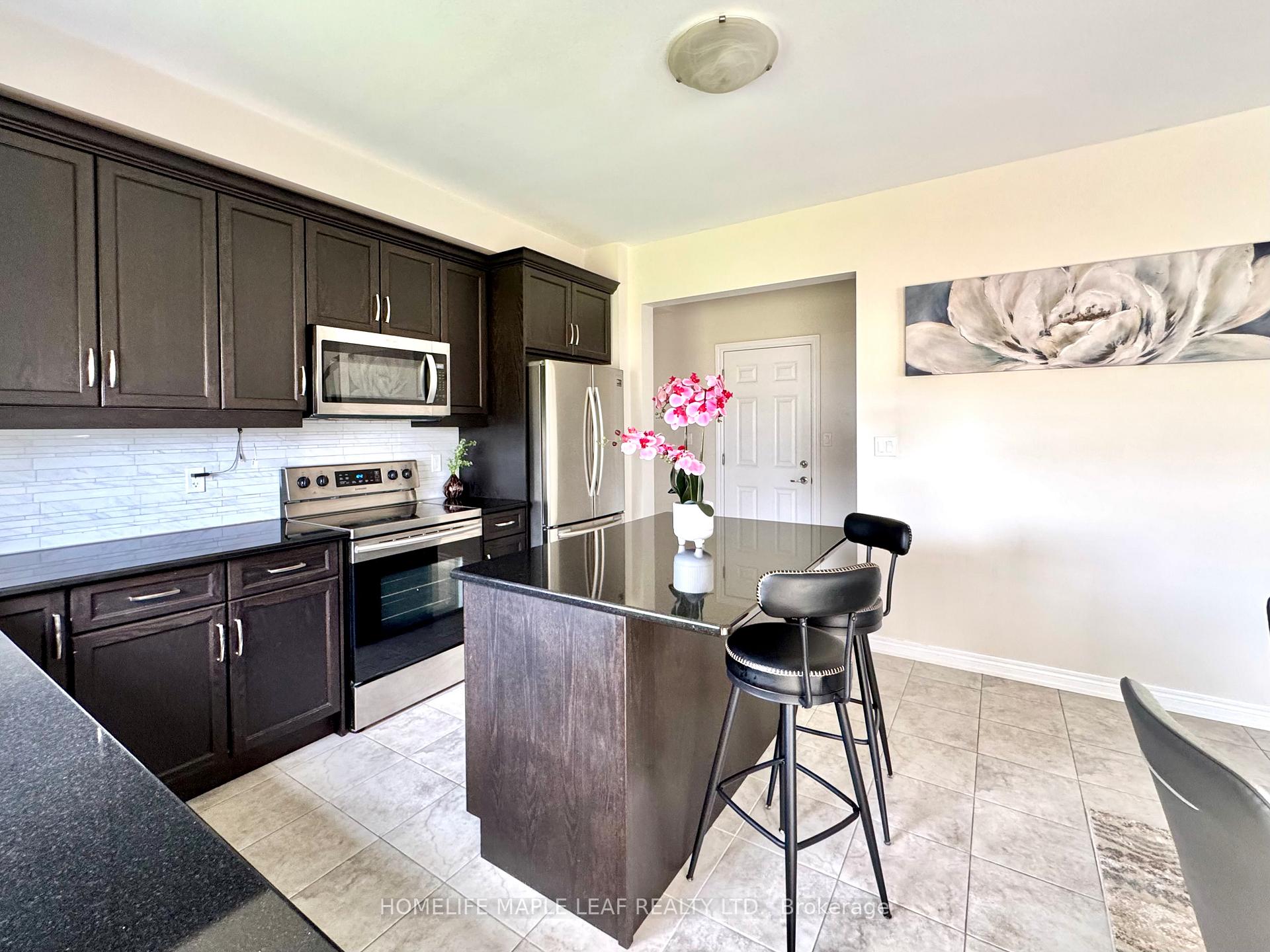 Photo 6 of 153 Lametti Drive, Pelham, Fonthill — HOMEH