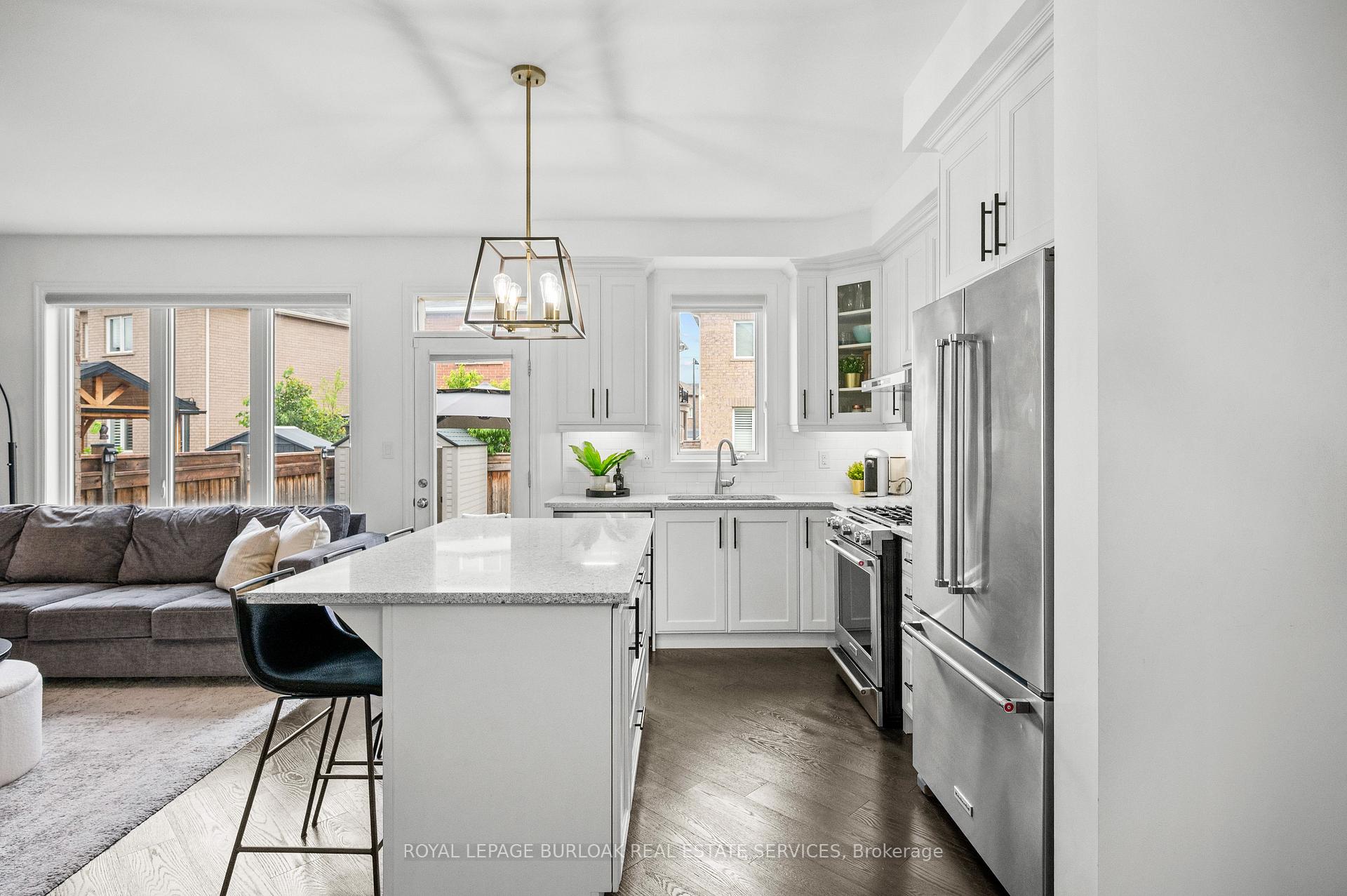 Photo 10 of 1413 Farmstead Drive, Milton, Ford — HOMEH