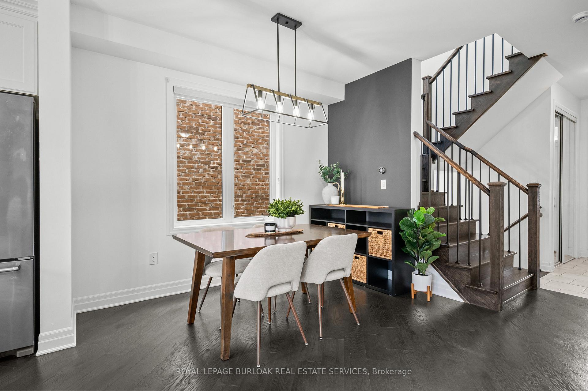 Photo 12 of 1413 Farmstead Drive, Milton, Ford — HOMEH