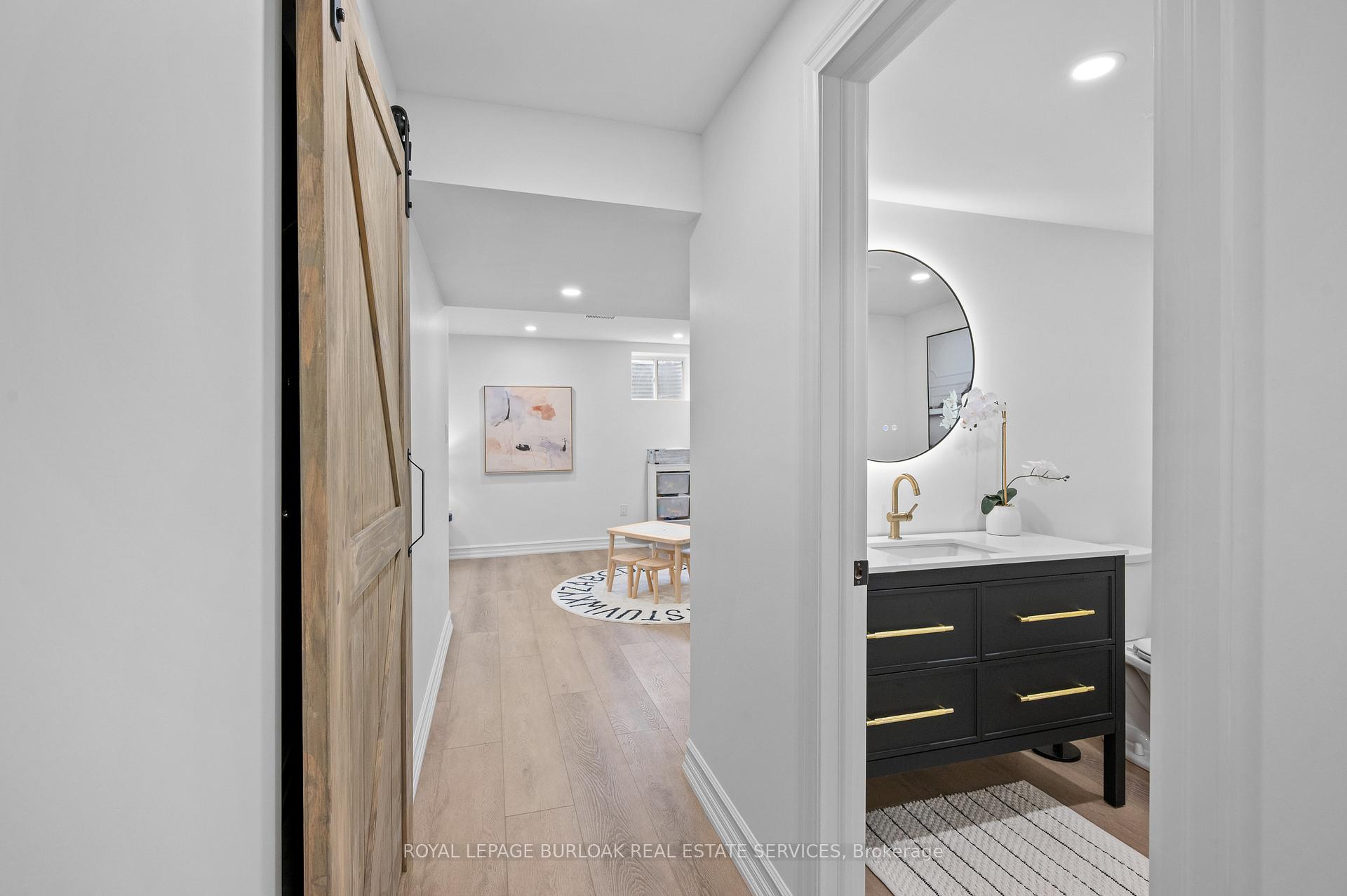 Photo 14 of 1413 Farmstead Drive, Milton, Ford — HOMEH