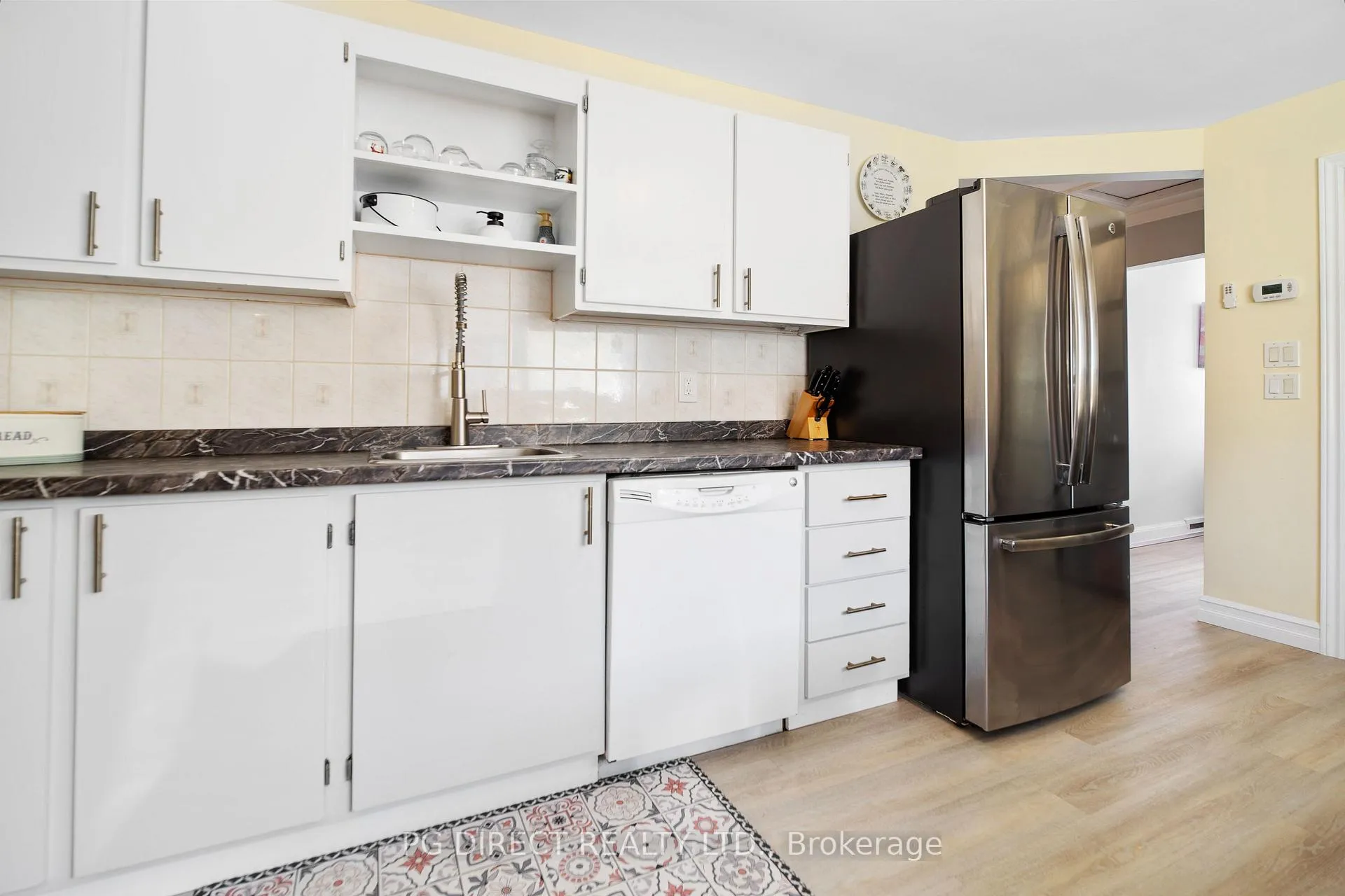 Photo 3 of 383 Chippewa Street W, North Bay, Central — HOMEH