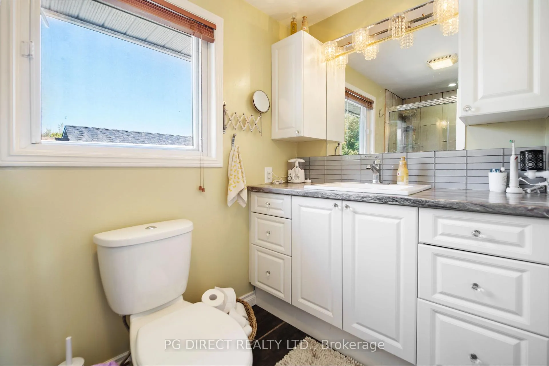 Photo 16 of 383 Chippewa Street W, North Bay, Central — HOMEH