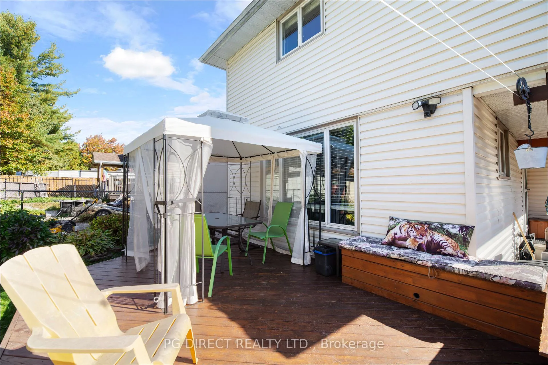Photo 17 of 383 Chippewa Street W, North Bay, Central — HOMEH