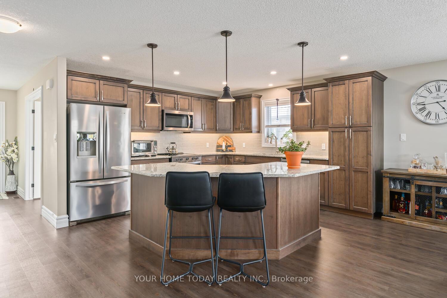 Photo 9 of 255 Krotz Street W, North Perth, Listowel — HOMEH