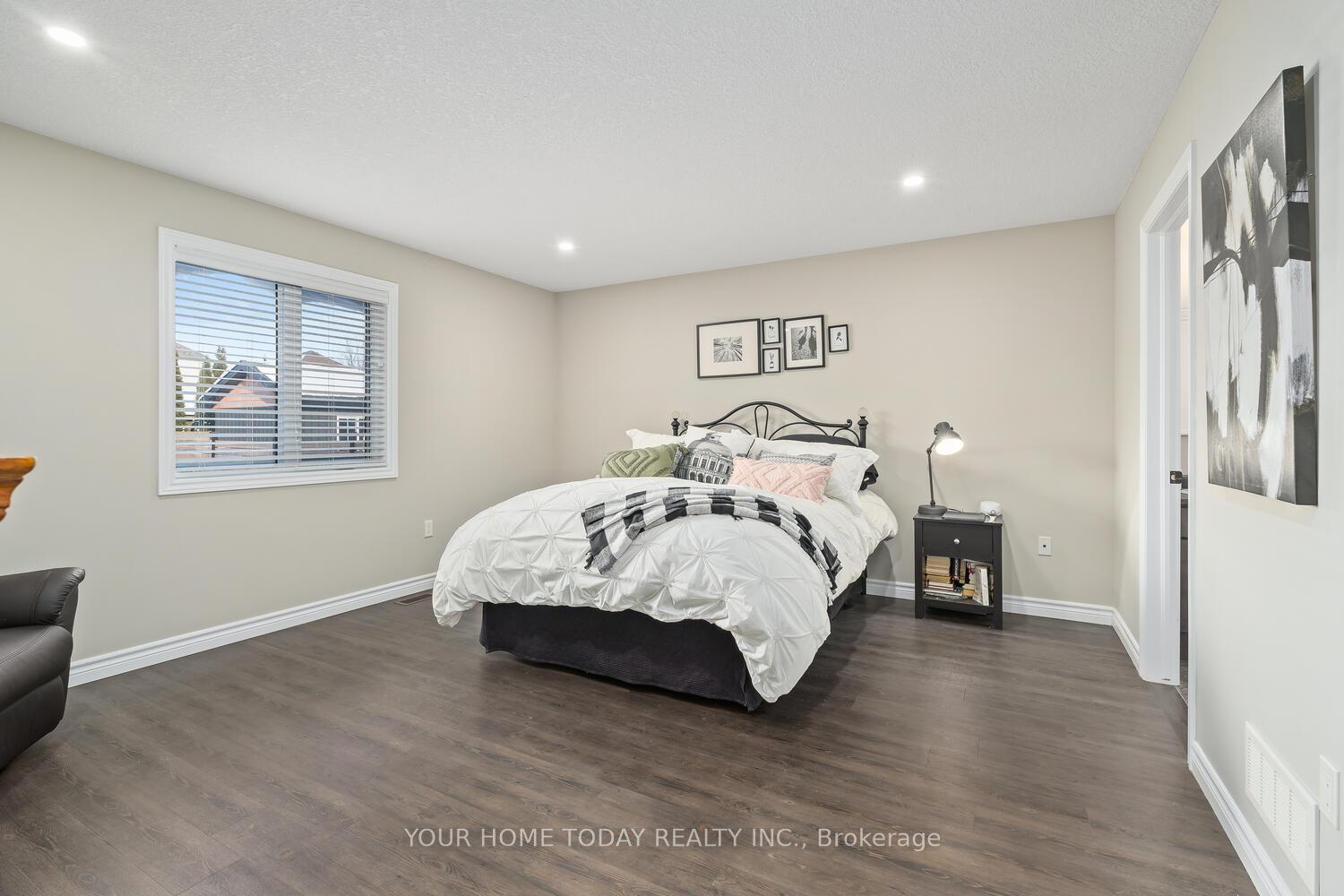 Photo 15 of 255 Krotz Street W, North Perth, Listowel — HOMEH