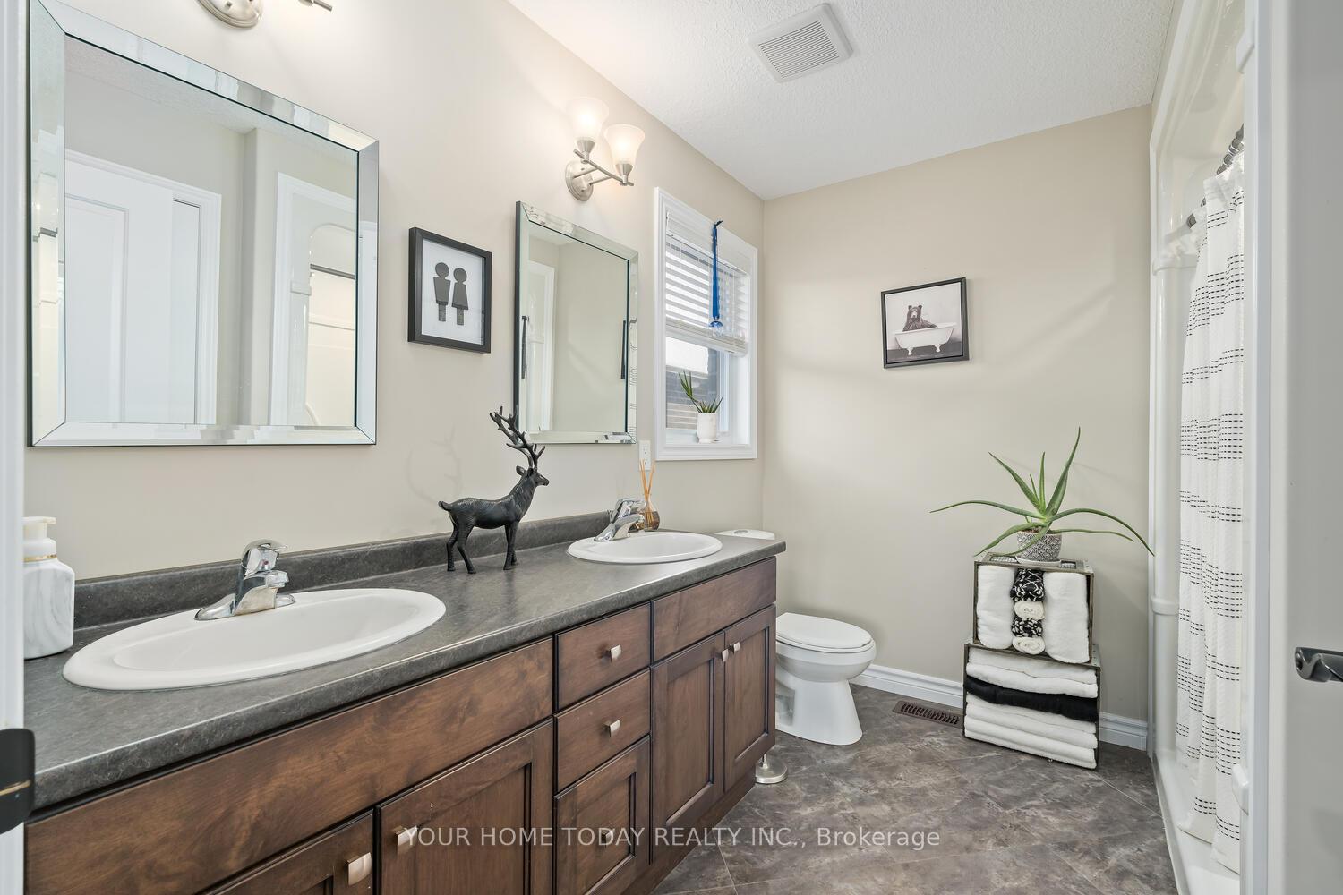 Photo 18 of 255 Krotz Street W, North Perth, Listowel — HOMEH