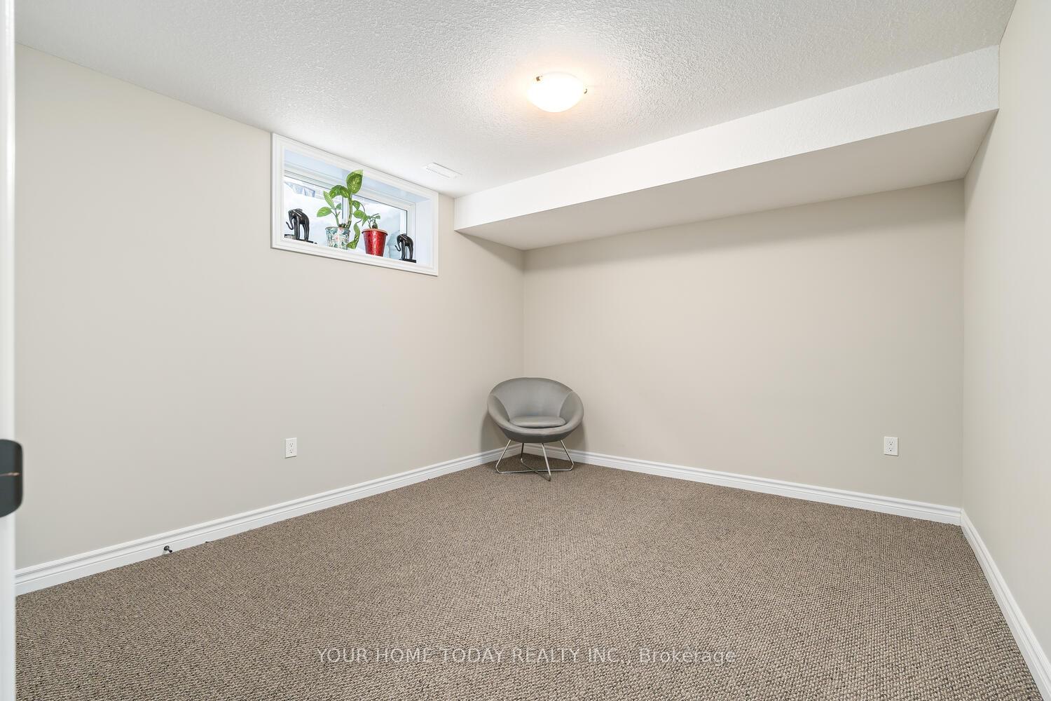 Photo 29 of 255 Krotz Street W, North Perth, Listowel — HOMEH