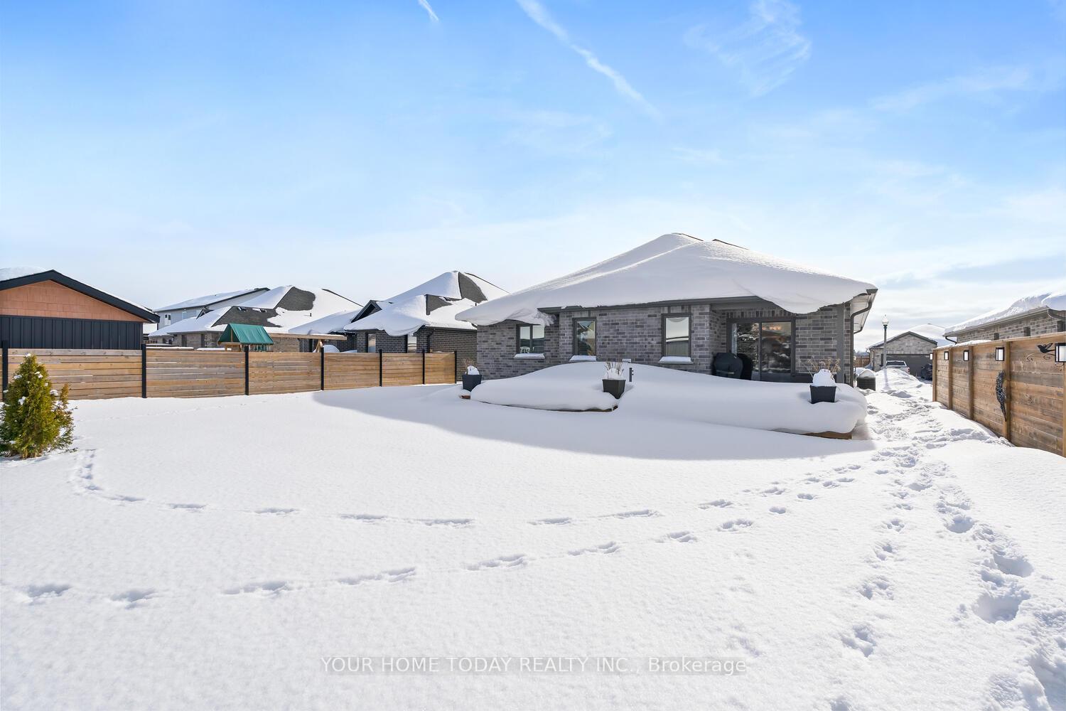 Photo 36 of 255 Krotz Street W, North Perth, Listowel — HOMEH