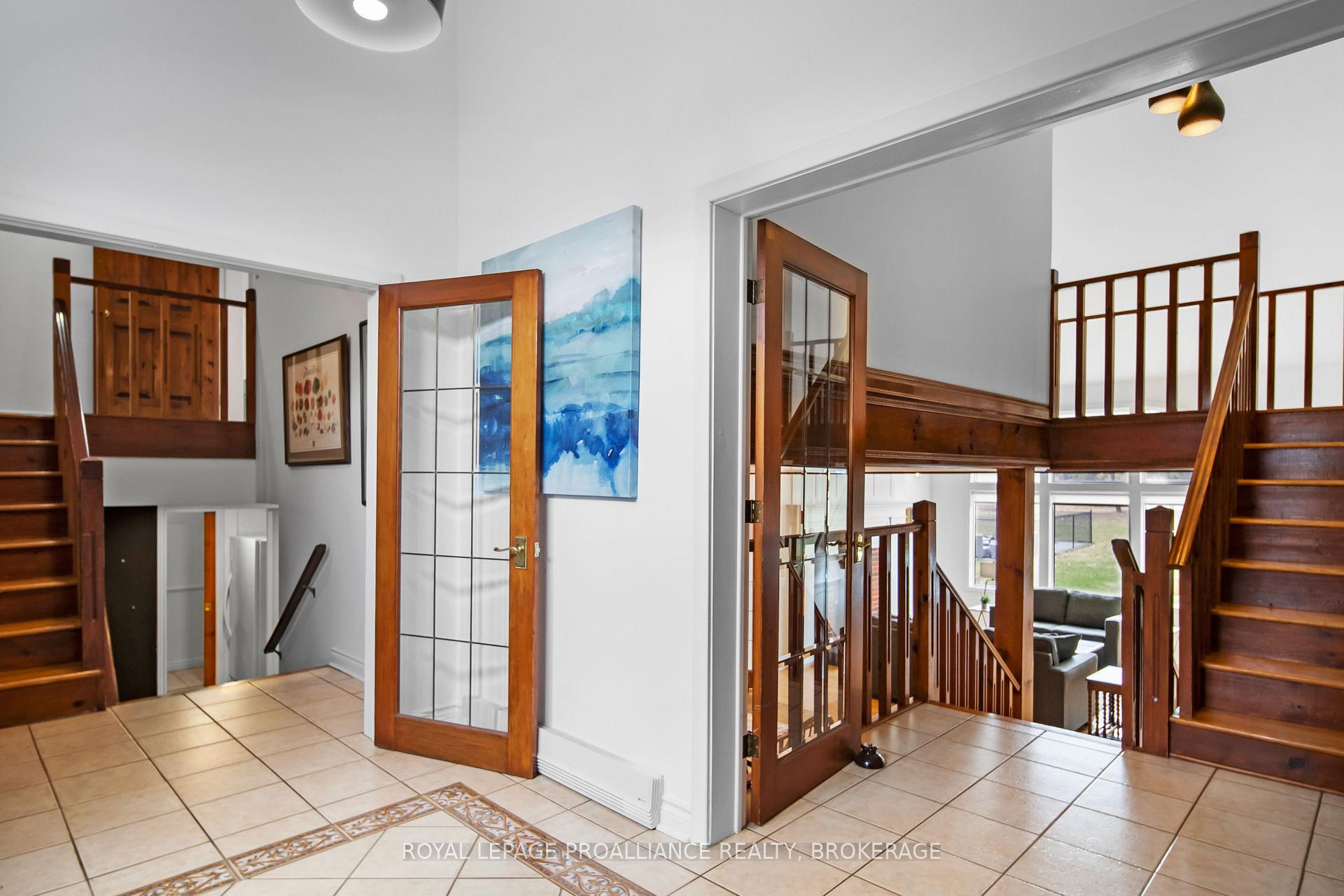 Photo 3 of 491 Maple Lawn Drive, Kingston, City North of 401 — HOMEH