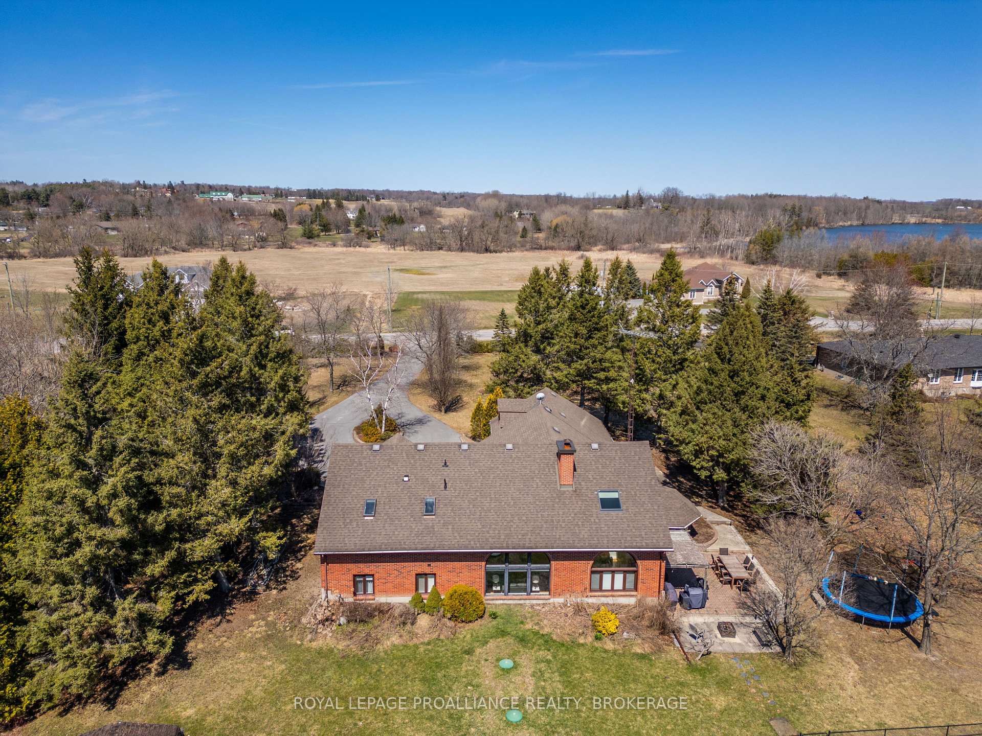 Photo 41 of 491 Maple Lawn Drive, Kingston, City North of 401 — HOMEH