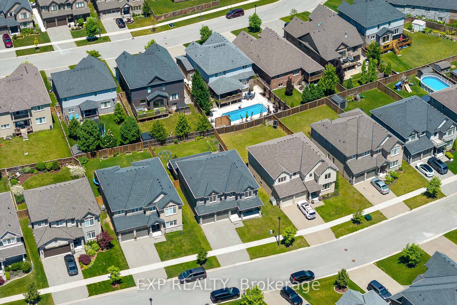 Photo 4 of 9 Philmori Boulevard, Pelham, Fonthill — HOMEH