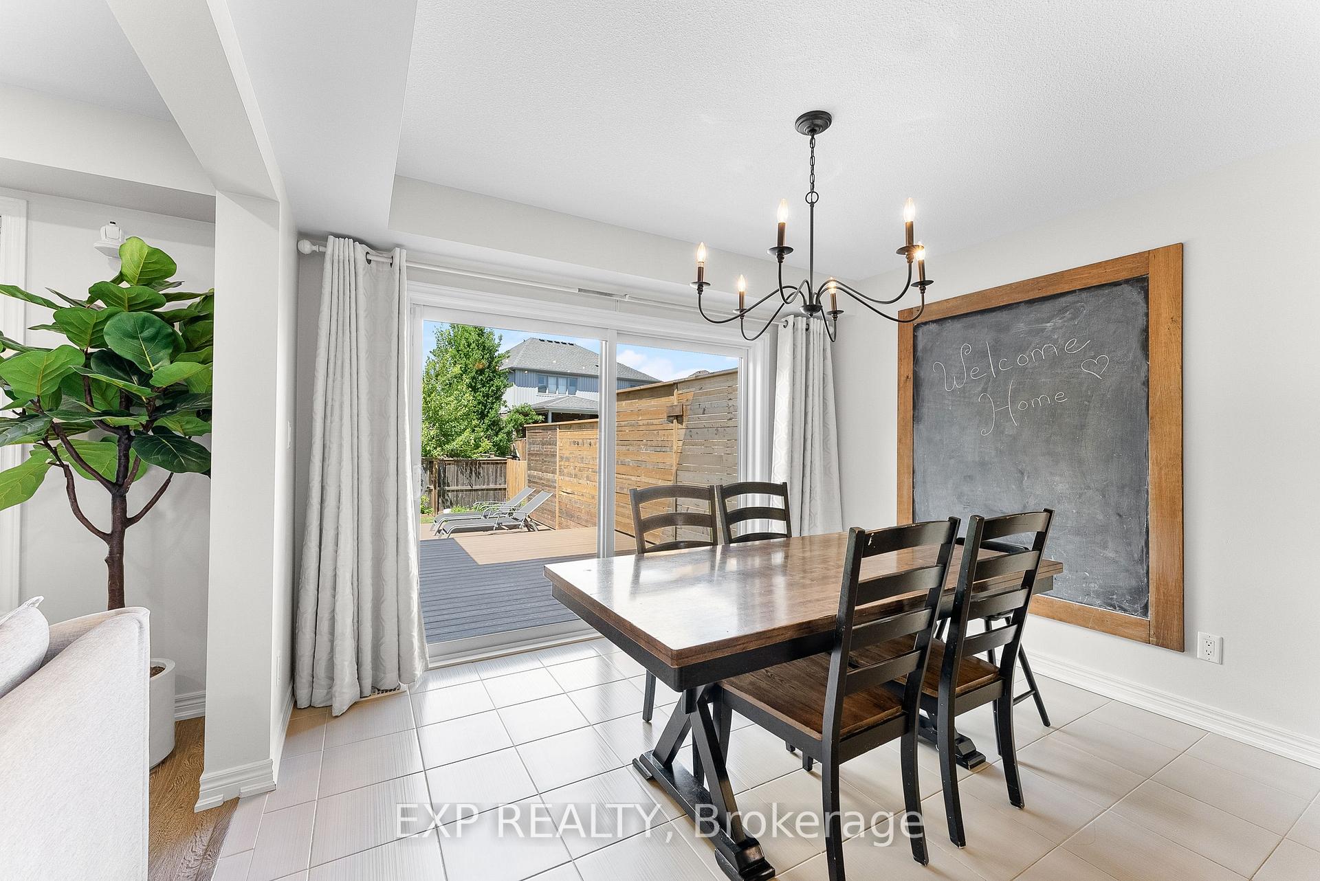 Photo 14 of 9 Philmori Boulevard, Pelham, Fonthill — HOMEH