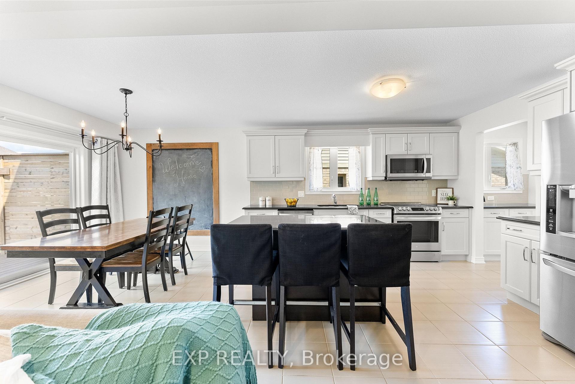 Photo 16 of 9 Philmori Boulevard, Pelham, Fonthill — HOMEH
