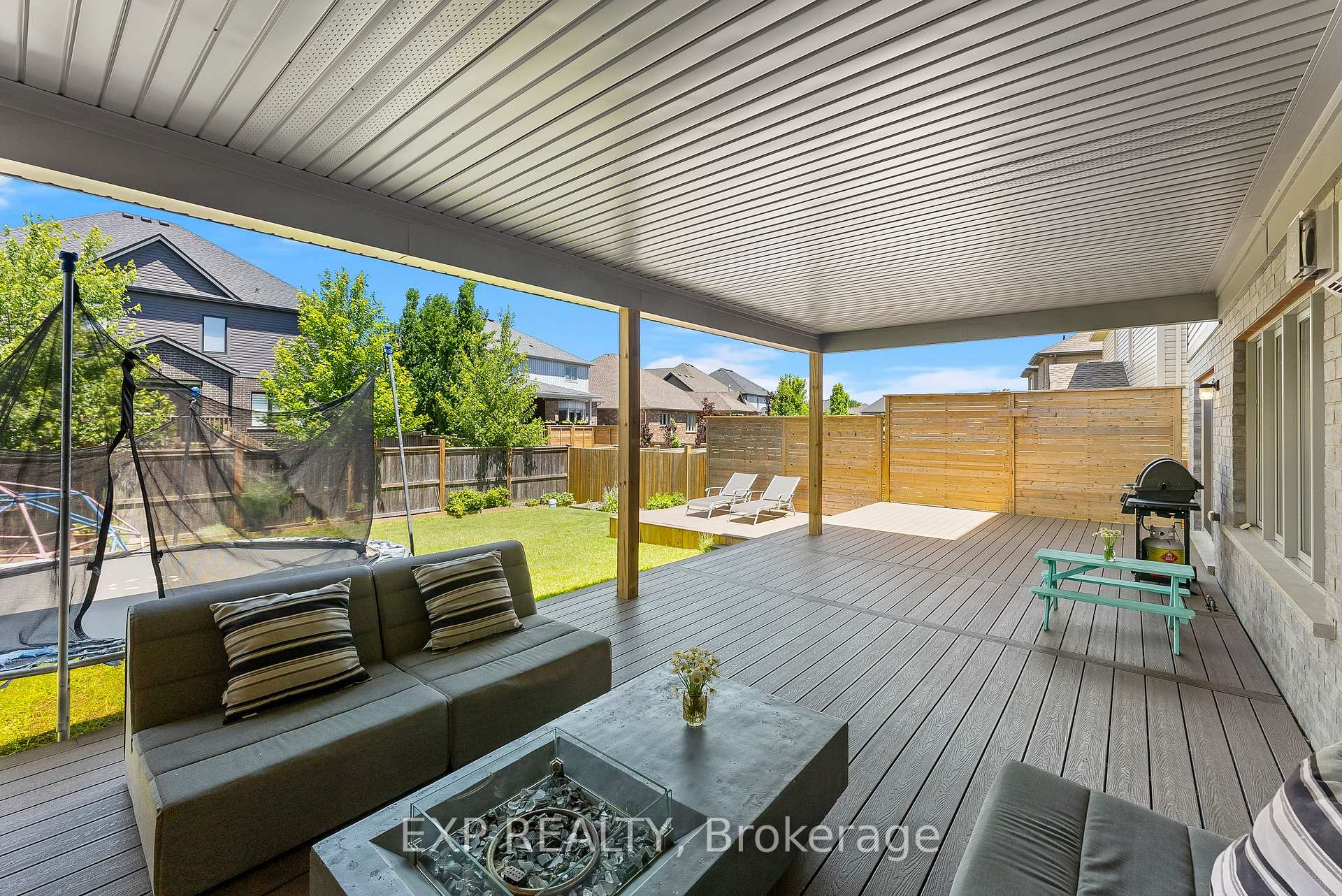 Photo 40 of 9 Philmori Boulevard, Pelham, Fonthill — HOMEH