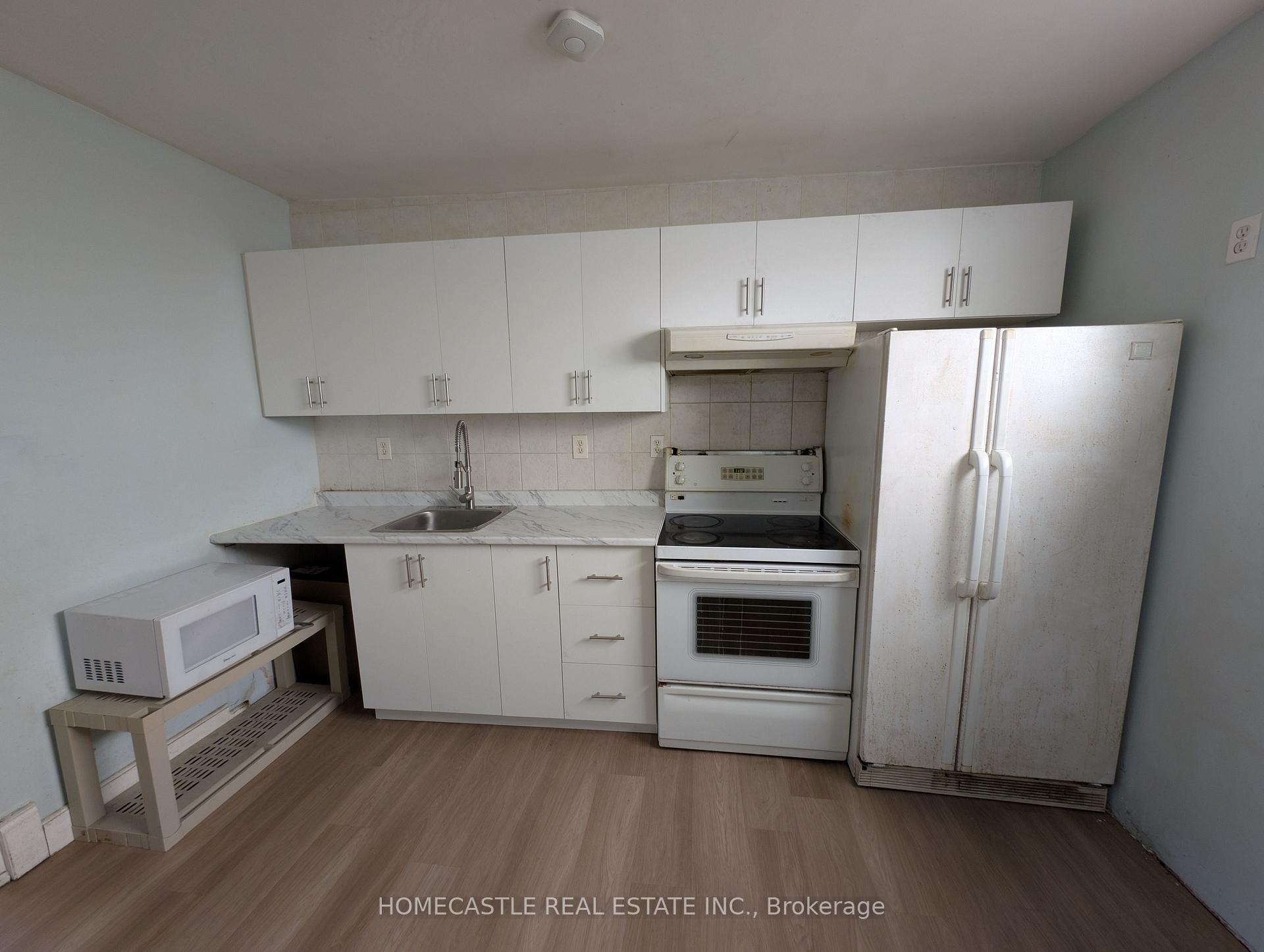 Photo 9 of 36 Richmond Street E, Oshawa, O'Neill — HOMEH