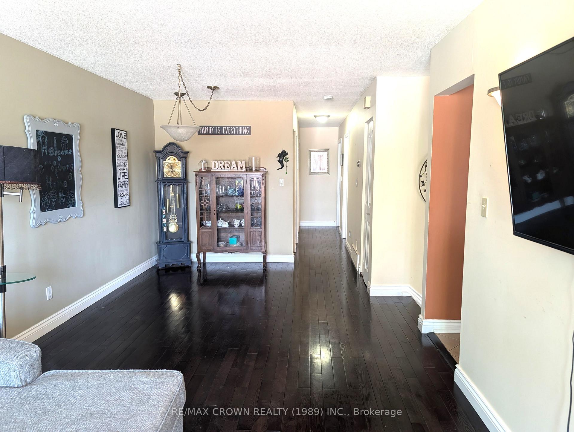 Photo 4 of 526 Wallace Road, North Bay, Birchaven — HOMEH