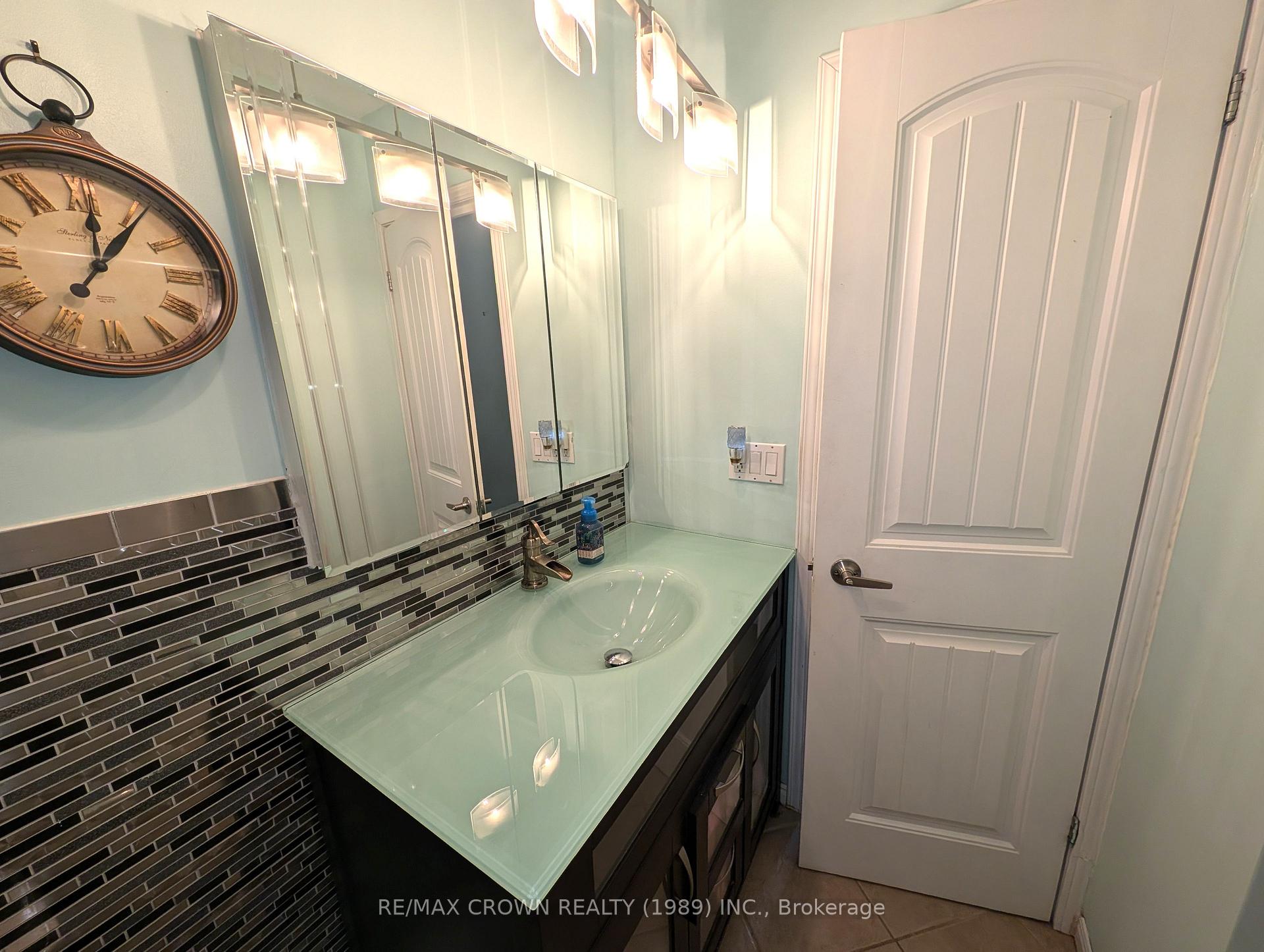 Photo 19 of 526 Wallace Road, North Bay, Birchaven — HOMEH