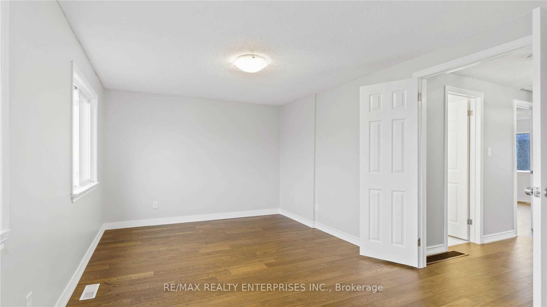 Photo 7 of 1117 Venus Crescent, Oshawa, Lakeview — HOMEH