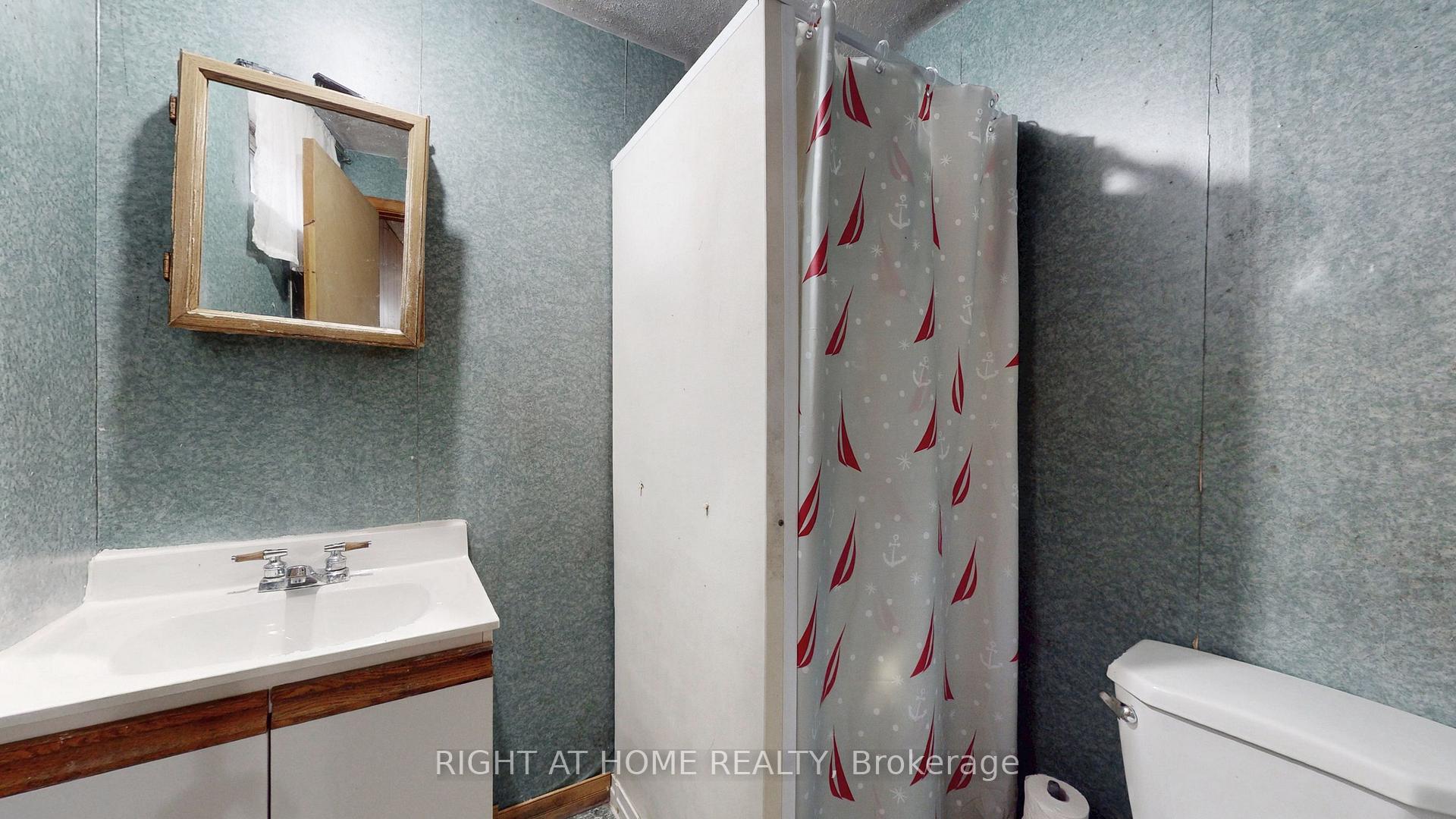 Photo 32 of 79 Oakes Avenue, Oshawa, O'Neill — HOMEH