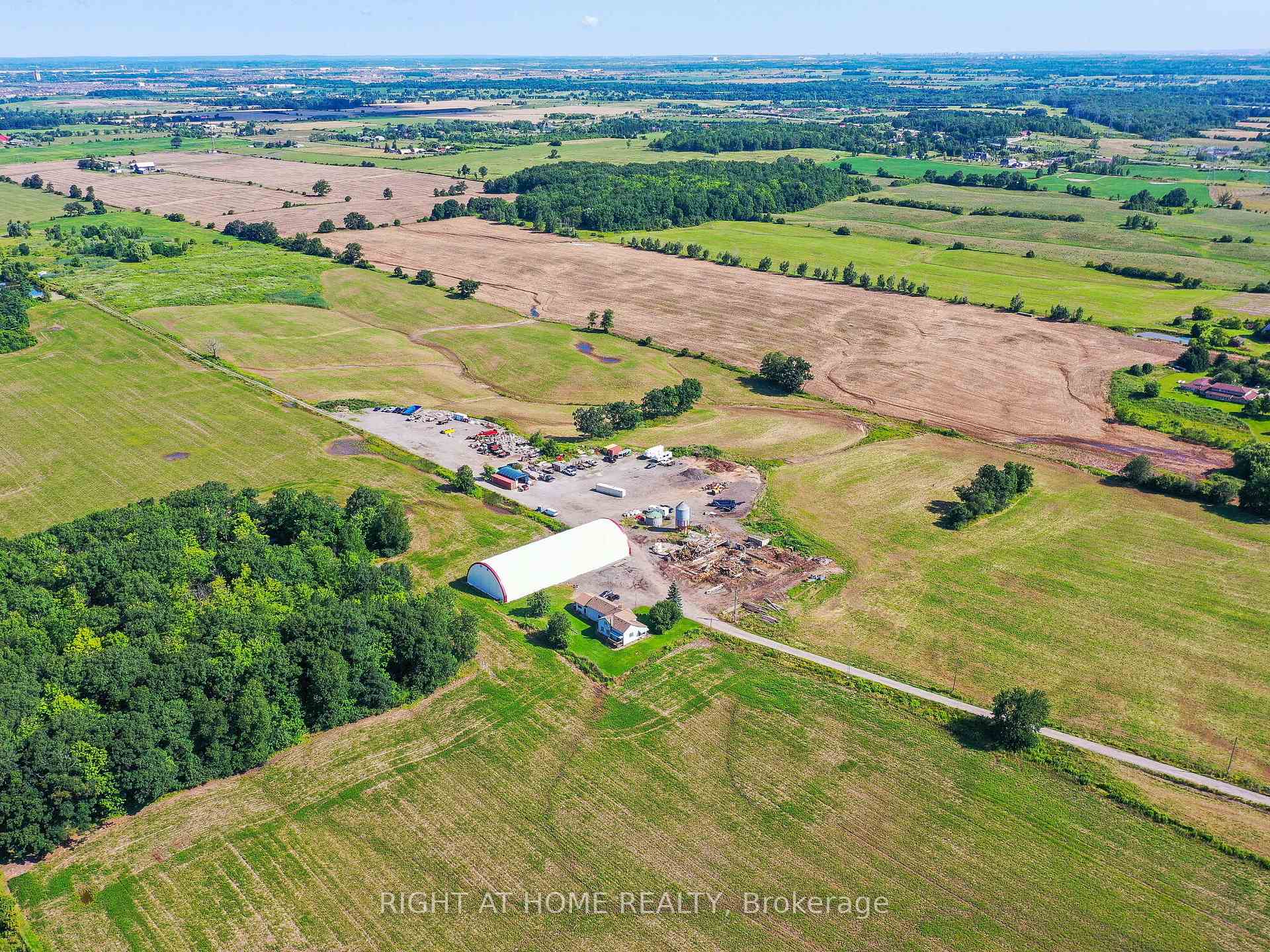 Photo 1 of 3369 Burnhamthorpe Rd W, Milton, Rural Trafalgar — HOMEH