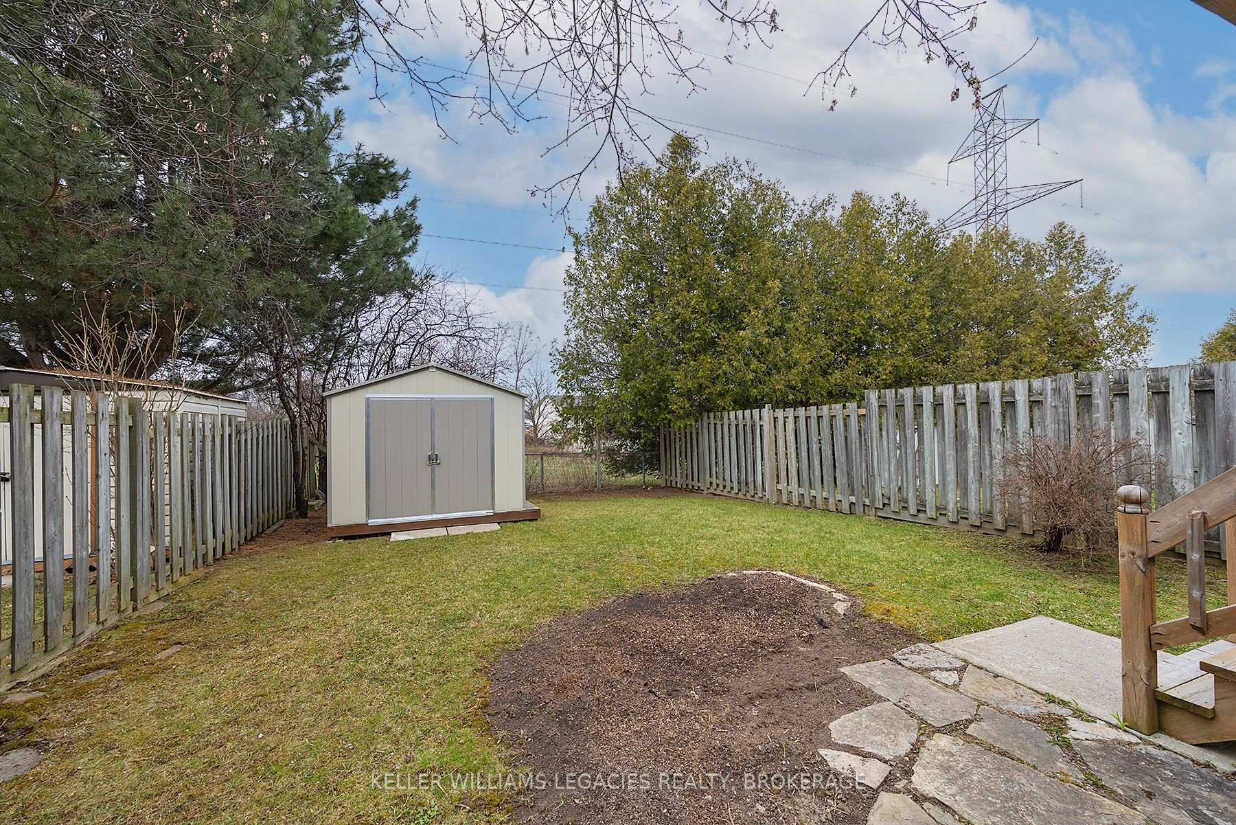 Photo 6 of 886 Muirfield Crescent, Kingston, East Gardiners Rd — HOMEH