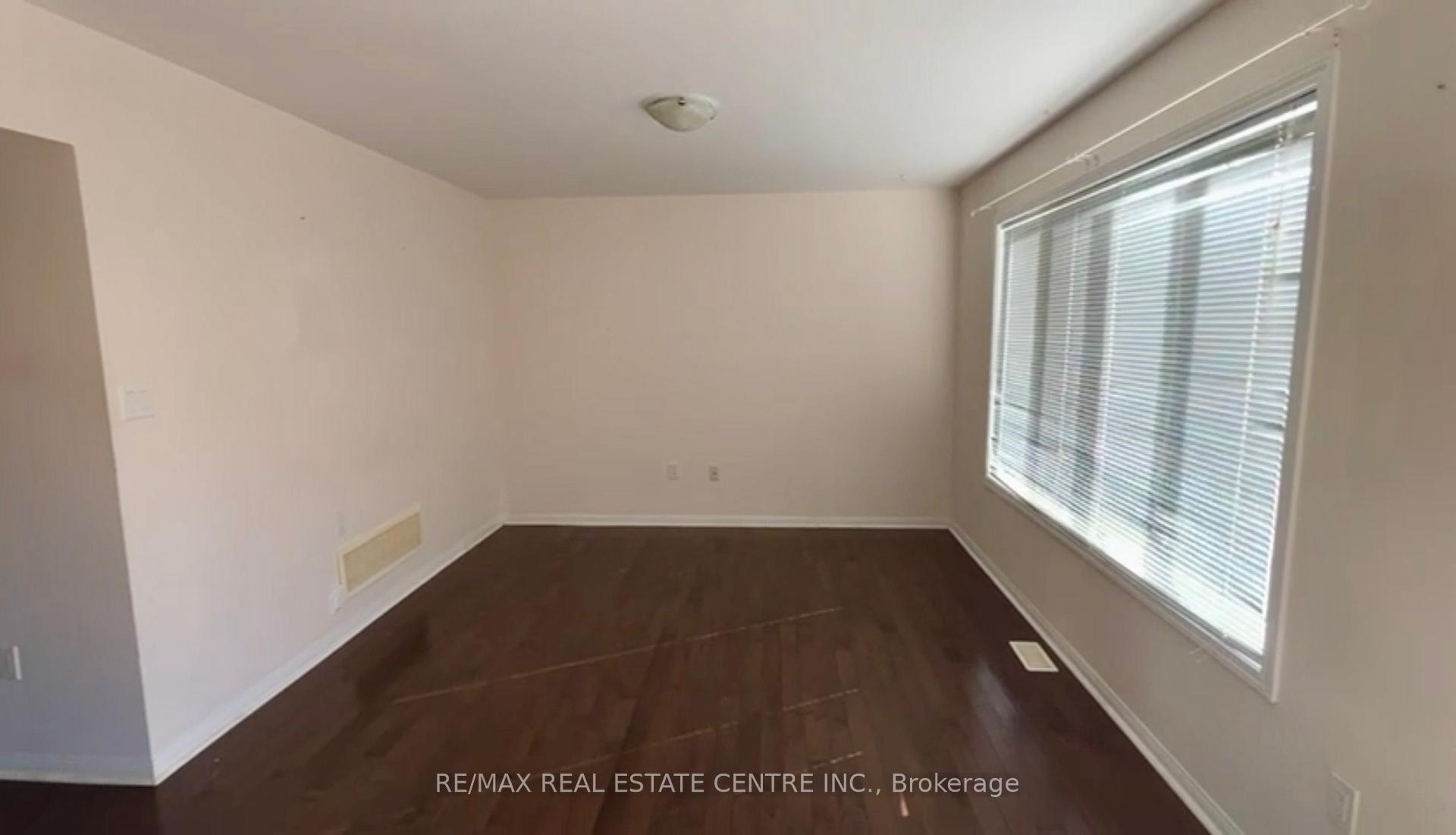 Photo 4 of 242 Gleave Terrace, Milton, Harrison — HOMEH