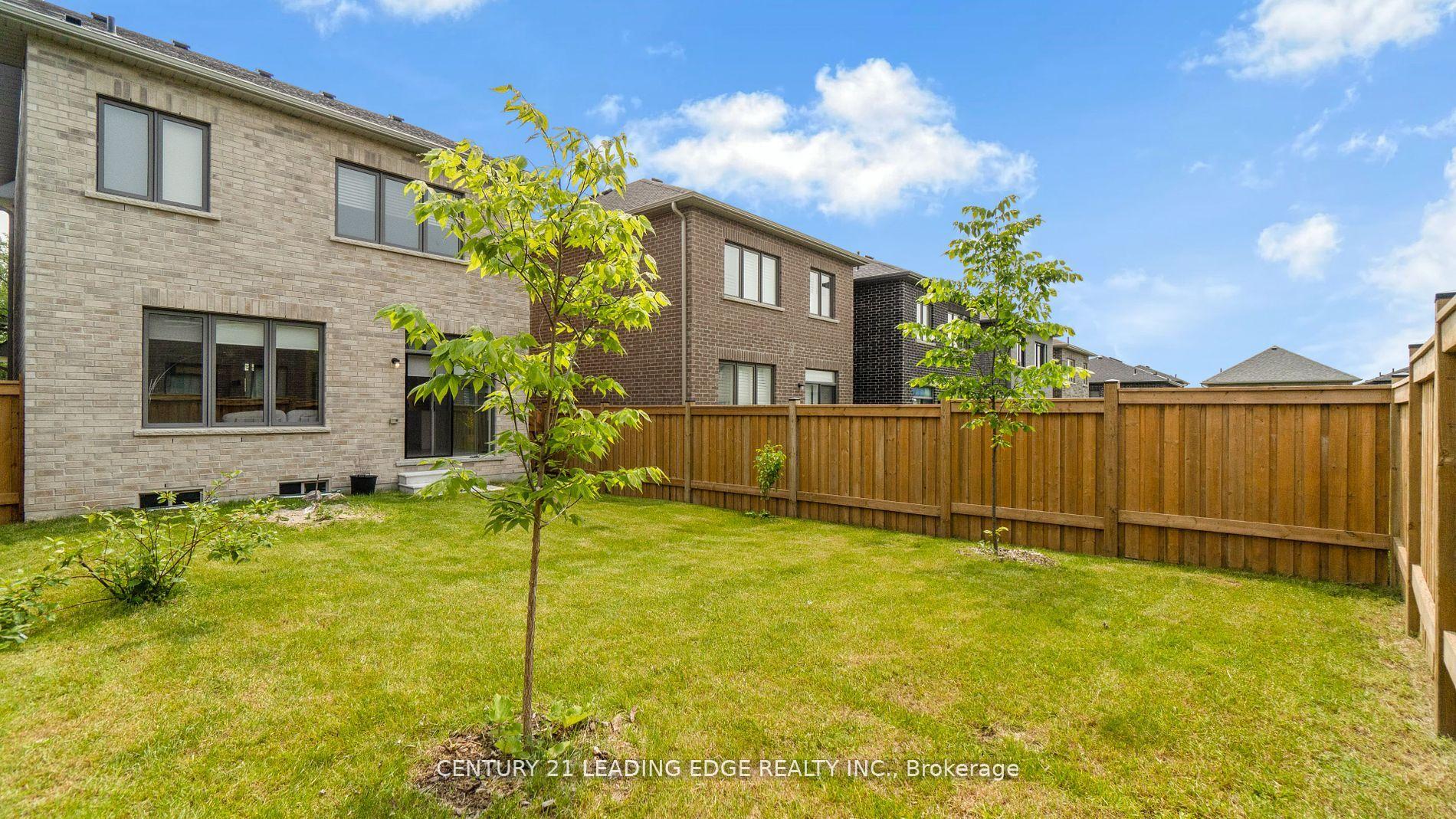 Photo 9 of 1300 Klondike Drive, Oshawa, Kedron — HOMEH
