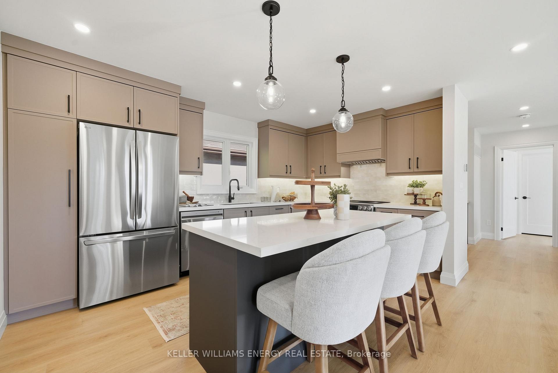 Photo 11 of 476 Beurling Avenue, Oshawa, McLaughlin — HOMEH