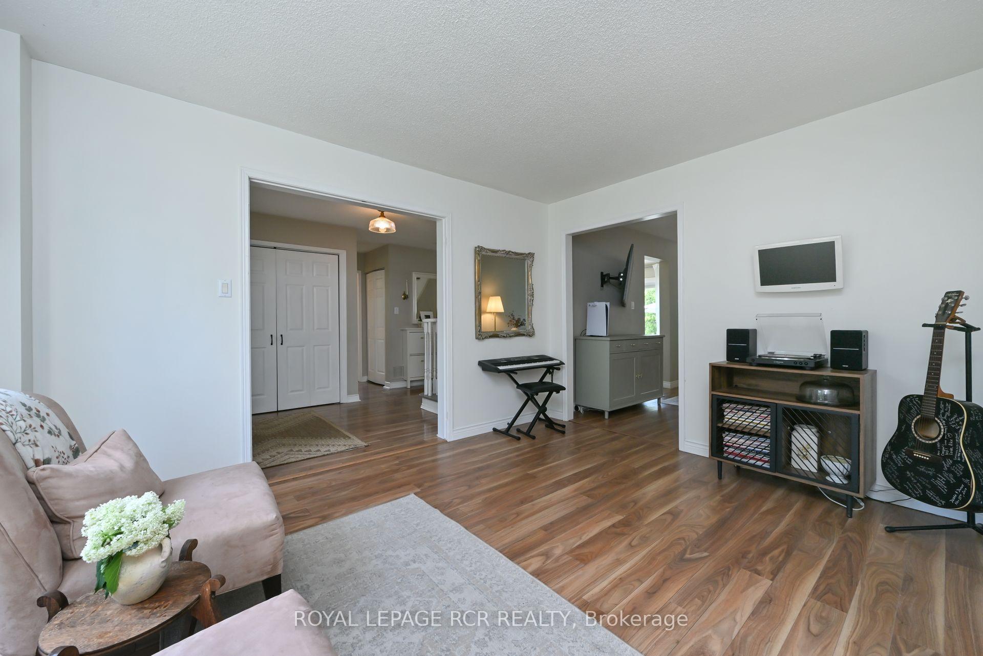 Photo 11 of 46 Oak Street, New Tecumseth, Alliston — HOMEH