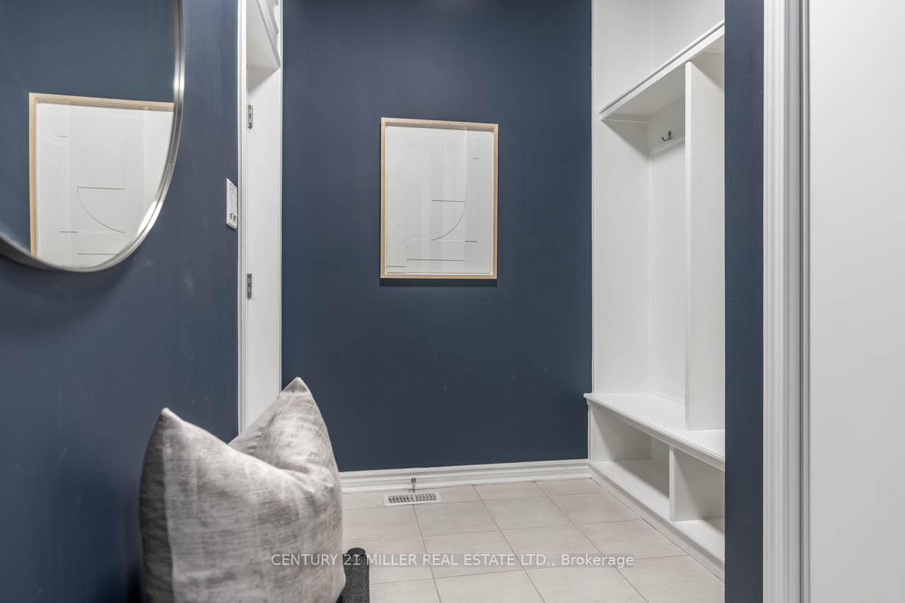 Photo 4 of 1249 Duignan Crescent, Milton, Ford — HOMEH