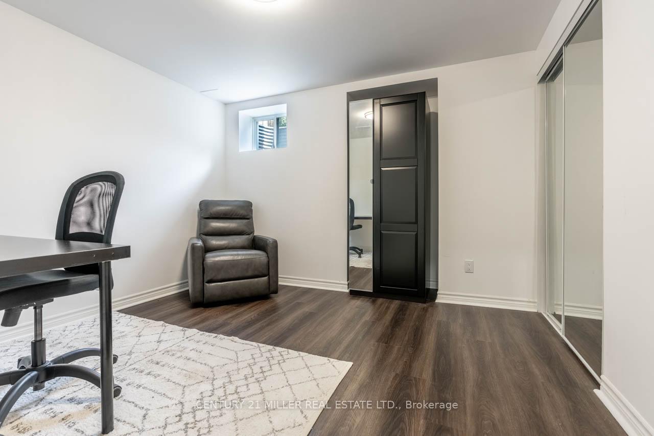 Photo 26 of 1249 Duignan Crescent, Milton, Ford — HOMEH